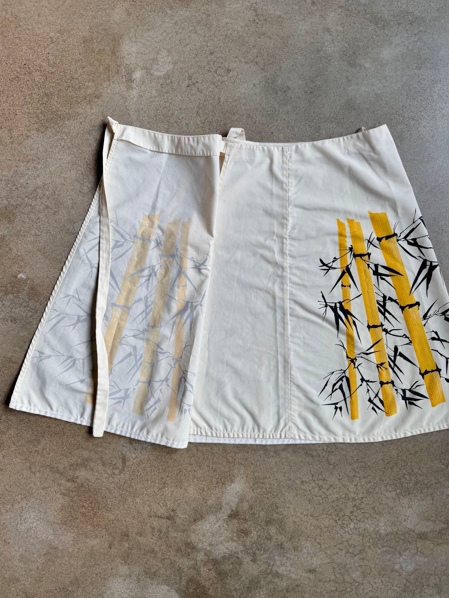 Vintage 1960s The Bagshaws of Saint Lucia Bamboo Print Wrap Skirt | Medium