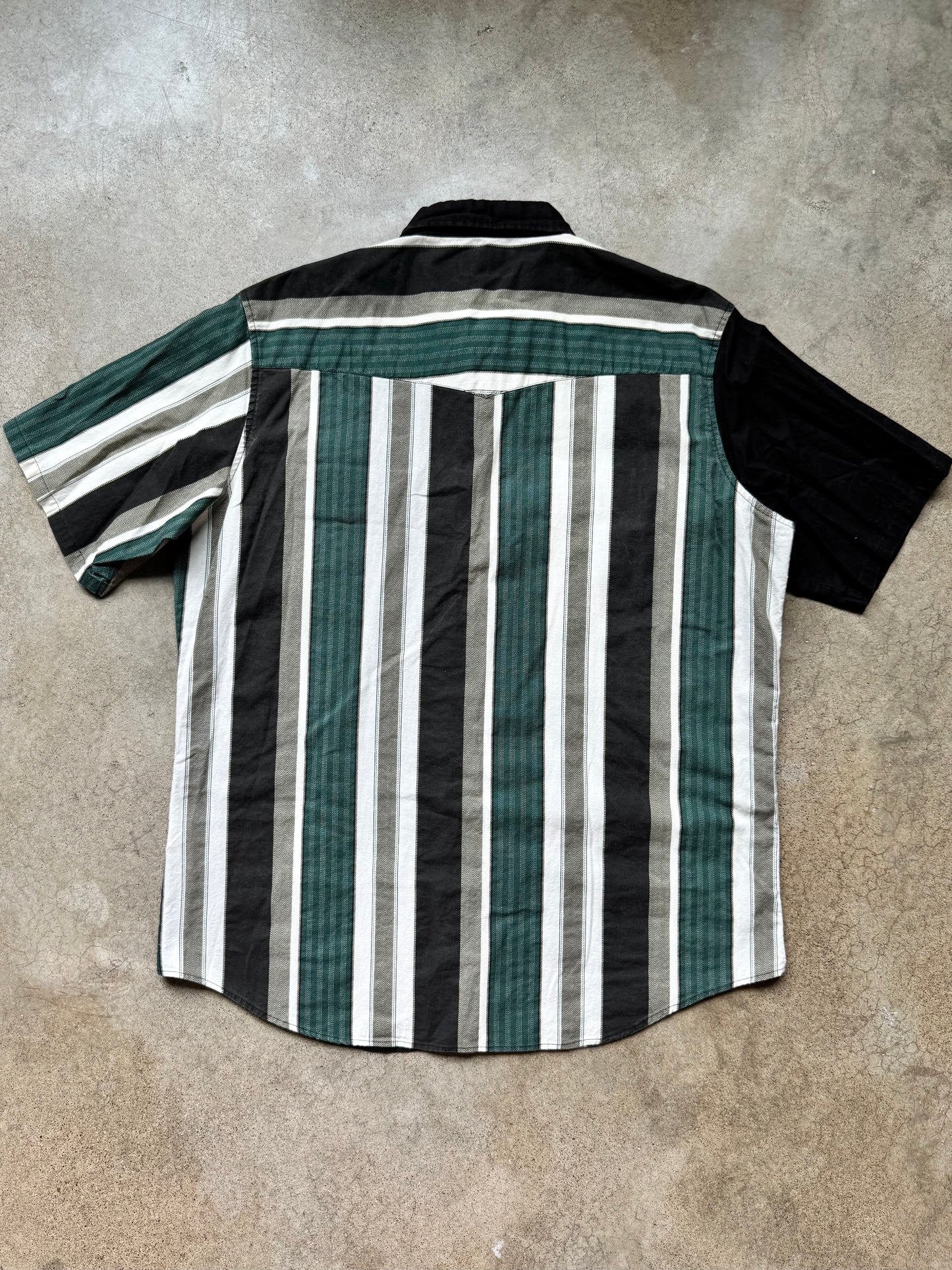 Vintage 1990s Youngbloods Black & Green Pearl Snap Short Sleeve Shirt | XL