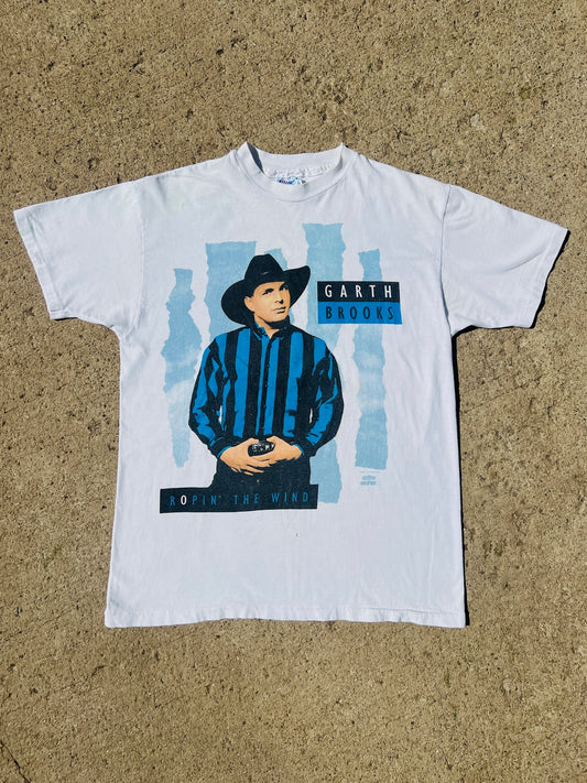 Vintage 1991 Garth Brooks Ropin’ The Wind Graphic Tee | Medium