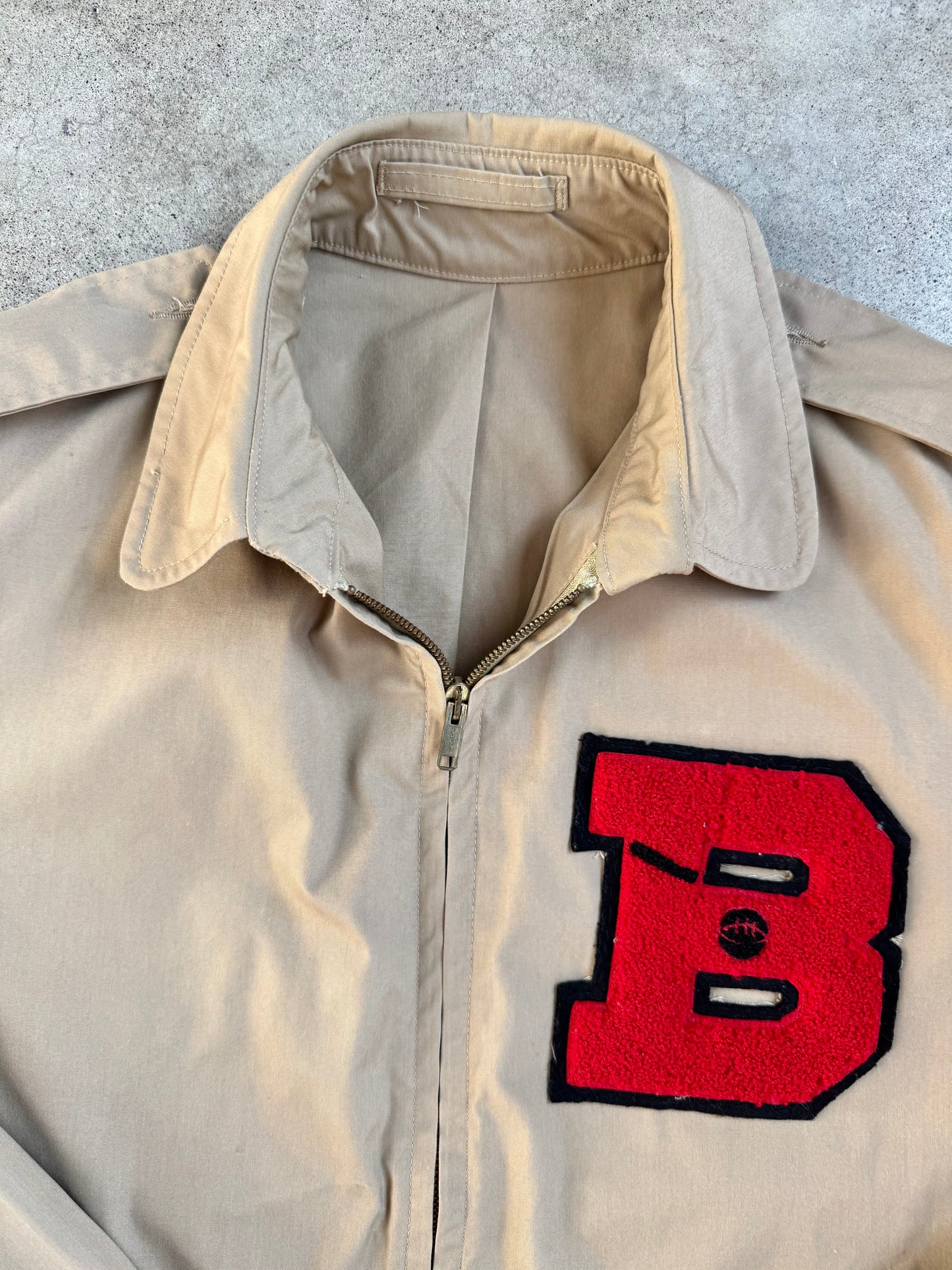 Vintage 1970s Creighton U.S. Navy Tan Zip-Up Windbreaker Jacket w/ Letterman Patch | Medium