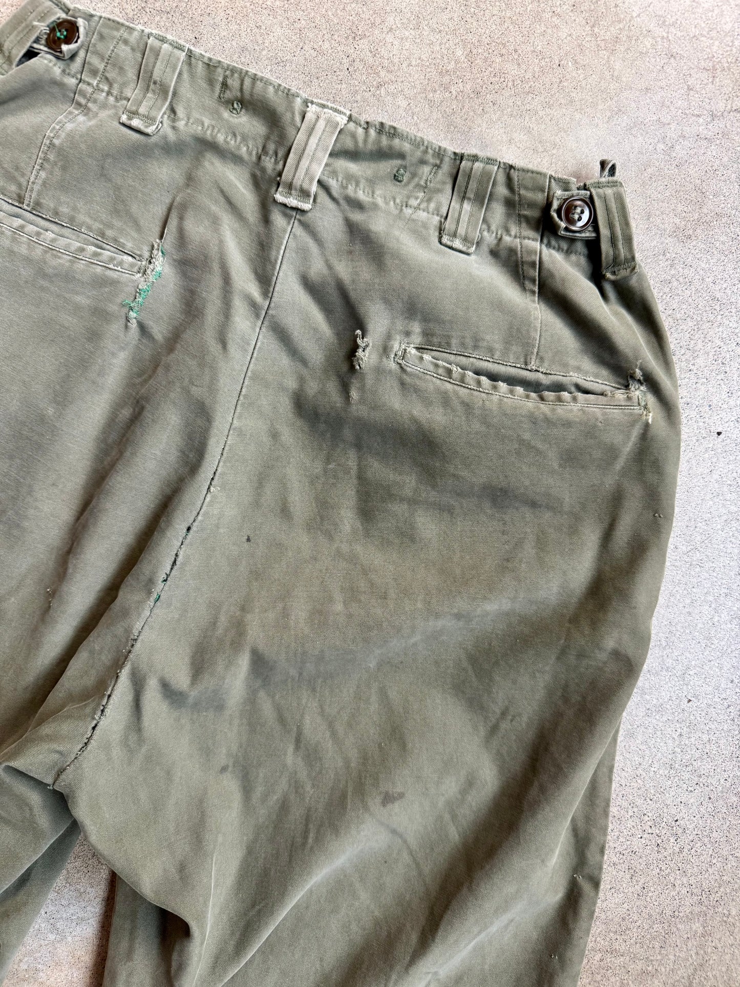Vintage 1940s WW2 U.S. Military Distressed Cotton Field Trousers | Waist 30”