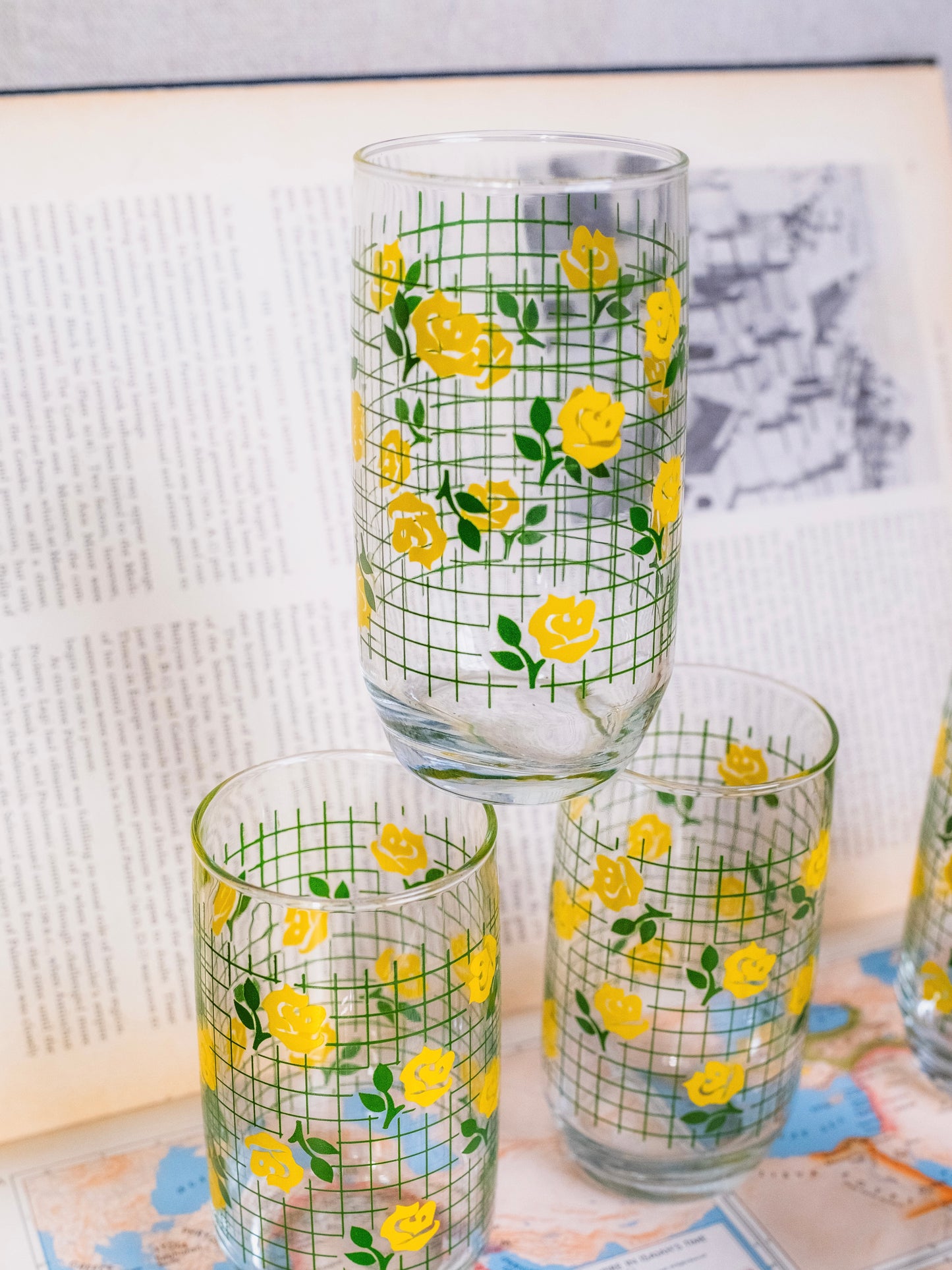 Vintage 1970s Yellow Flowers Tumbler Glasses | Set of 6