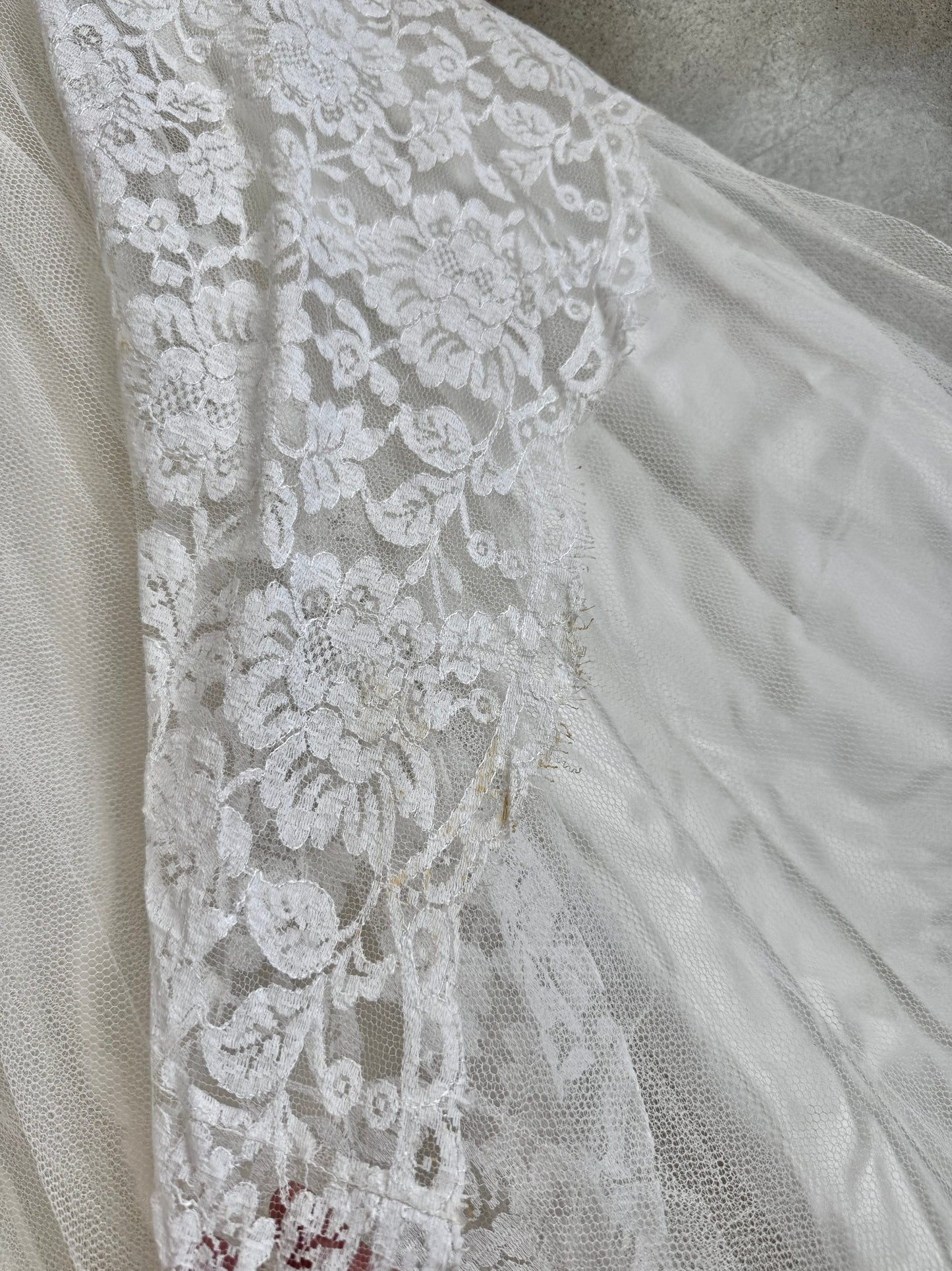 Vintage 1950s Handmade White Lace Tea-Length Tulle Skirt Wedding Gown | XS