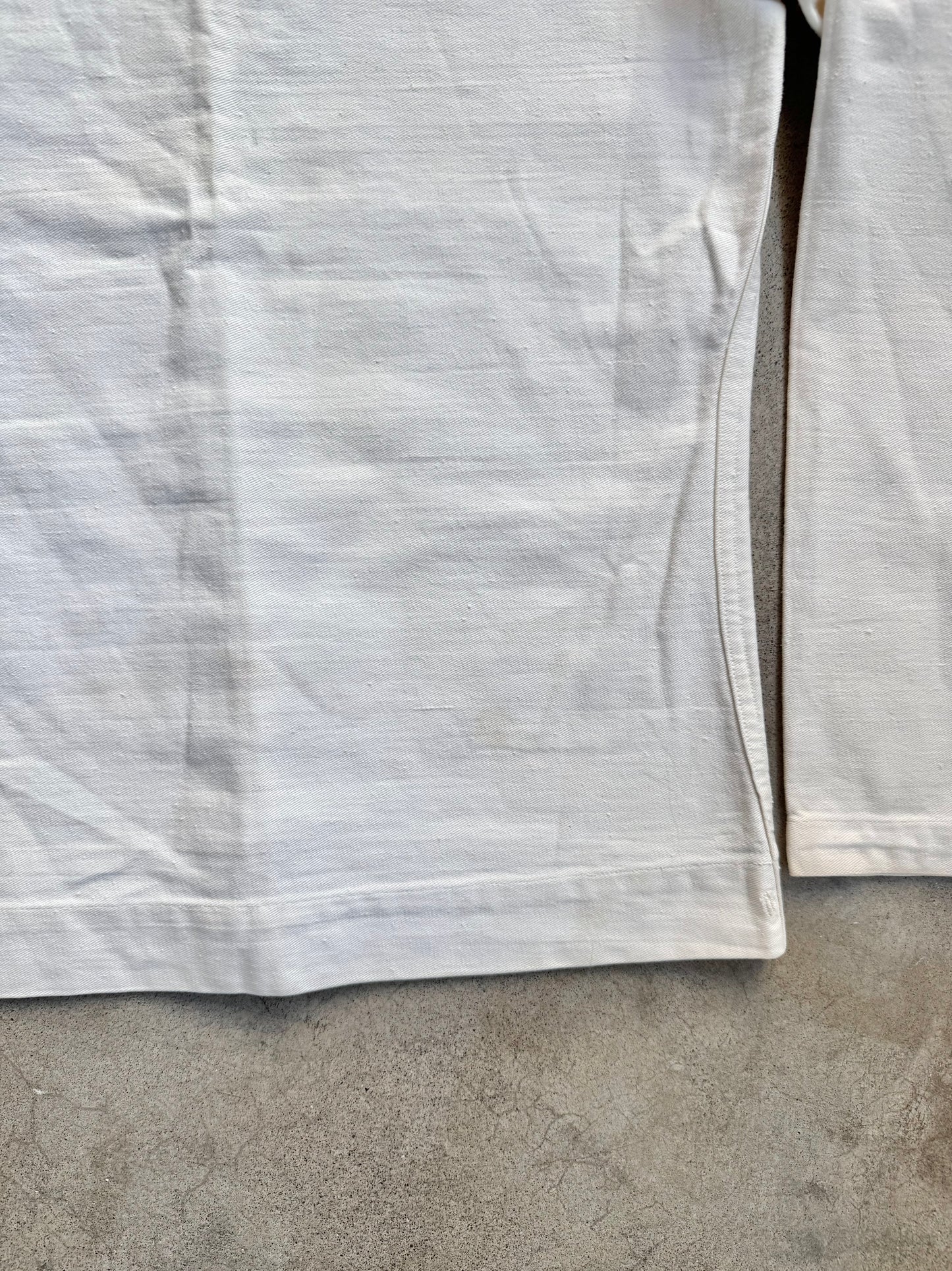 Vintage 1950s U.S. Navy White Sailor Uniform Shirt | XS