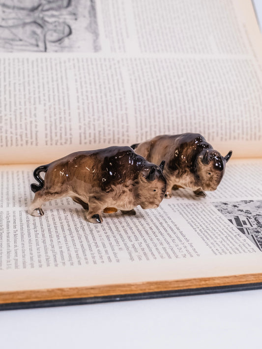 Vintage 1950s Ceramic Bison Salt & Pepper Shaker Set