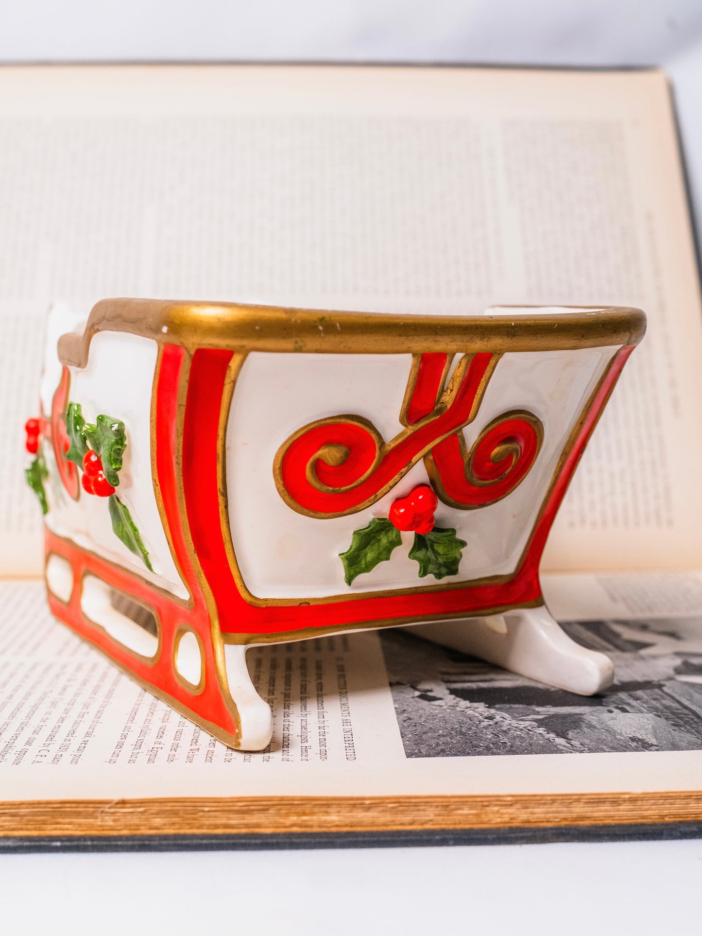 Vintage 1970s Fitz and Floyd Ceramic Santa Sleigh