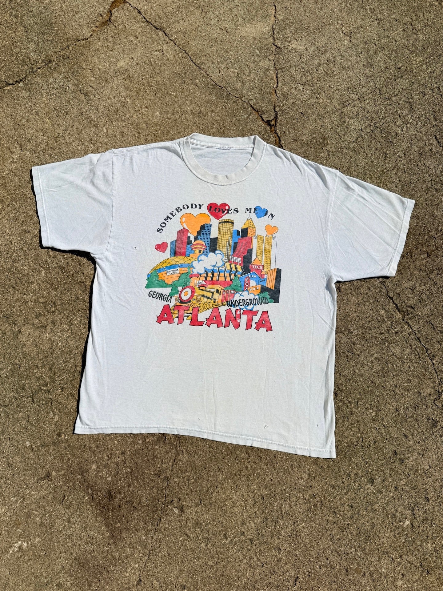 Vintage "Somebody loves me in Atlanta" Graphic Tee | L