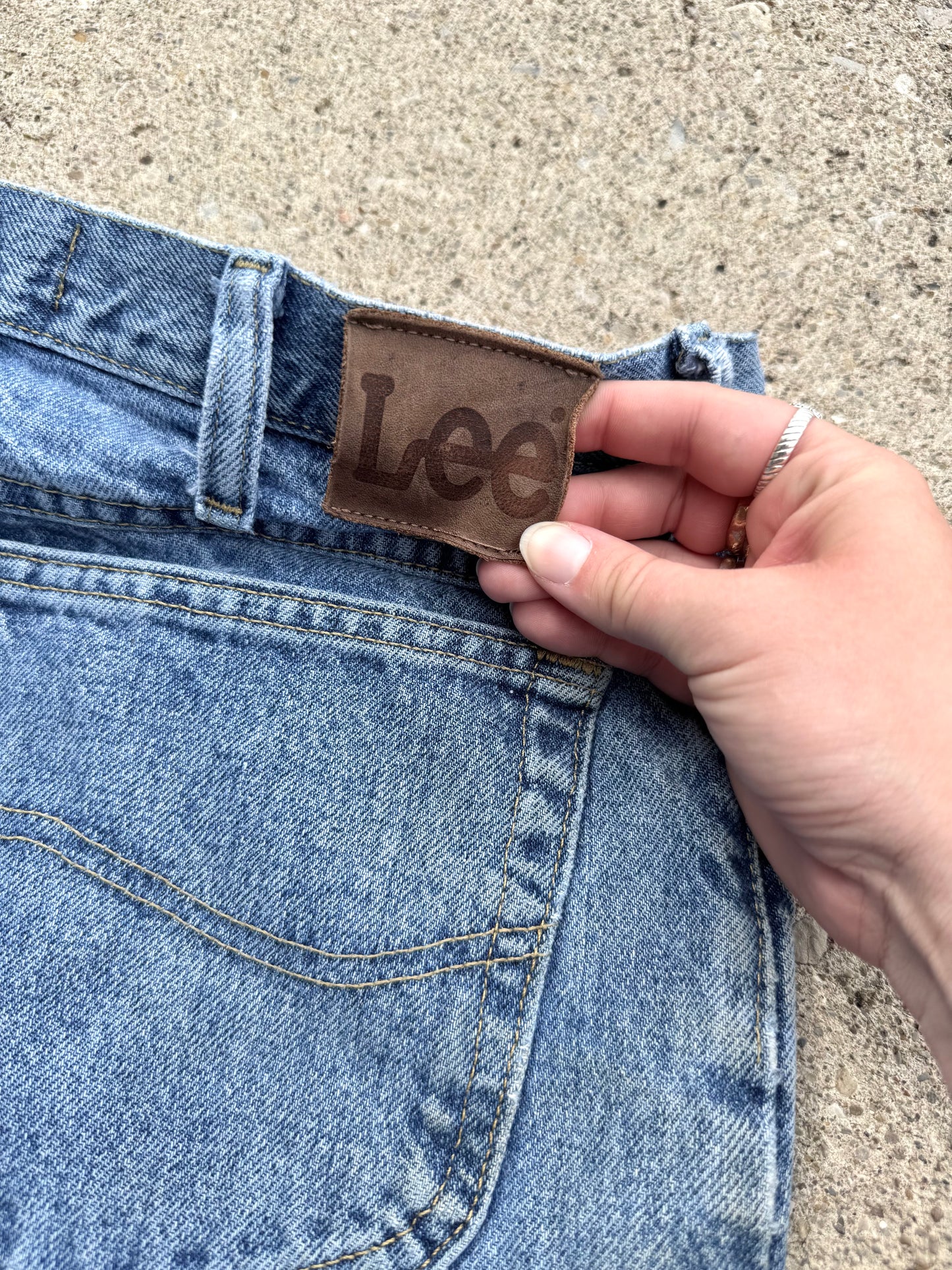 Vintage 90s/00s Lee Regular Fit Faded Jeans | Waist 34”