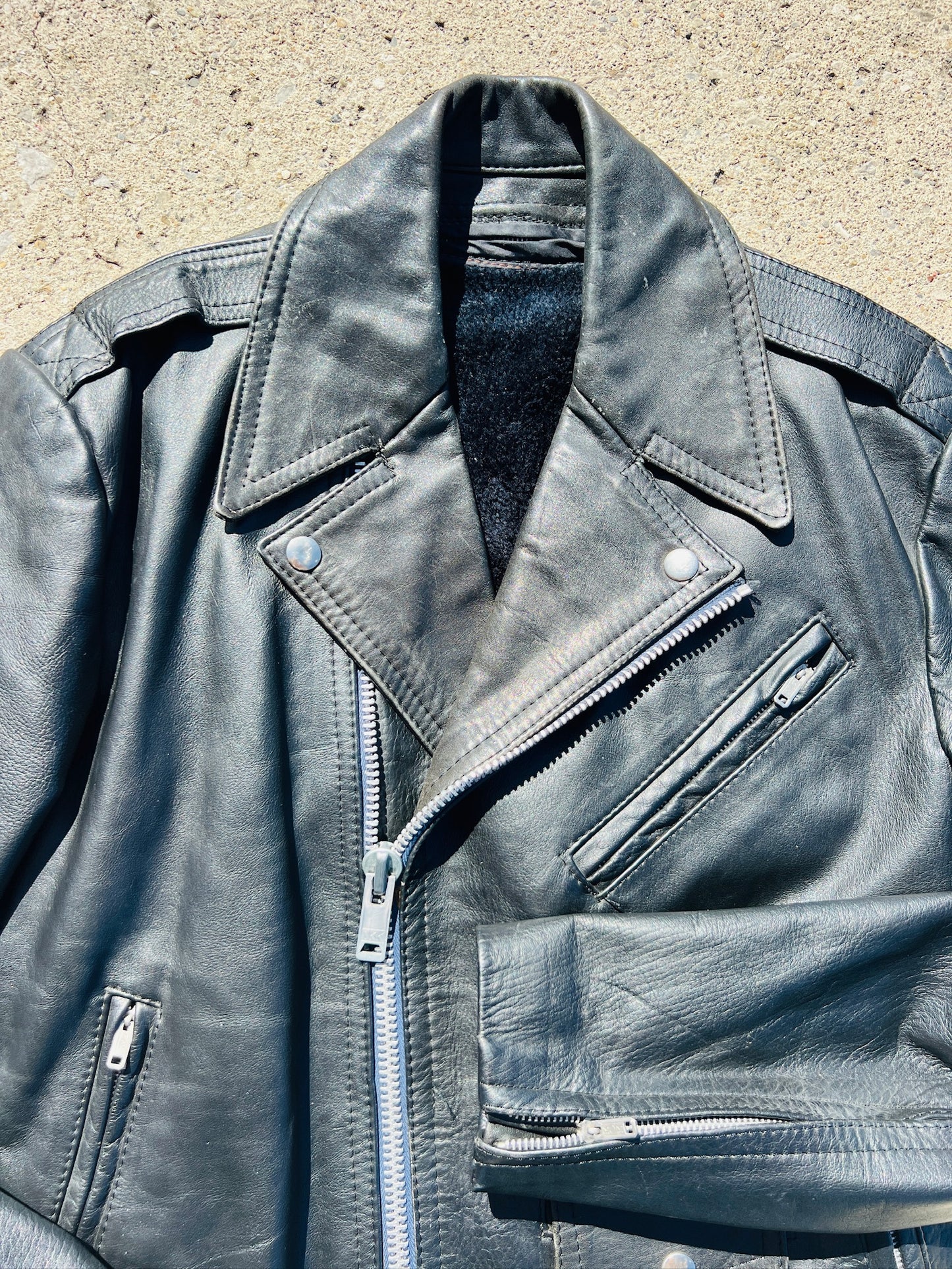 Vintage 1970s/80s Black Leather Motorcycle Jacket | S/M