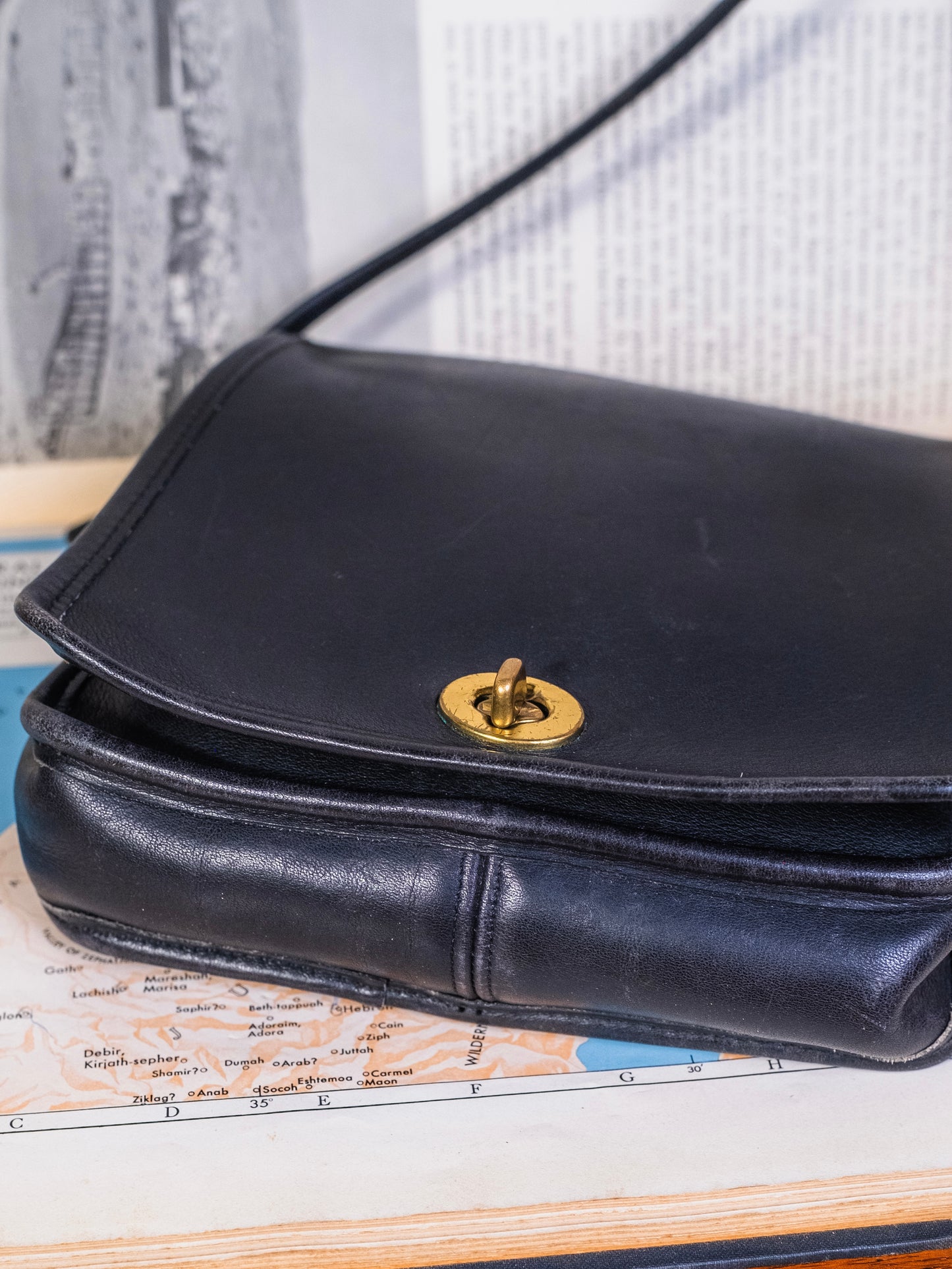 Vintage 1990s Coach Compact Pouch Black Leather Crossbody Bag | Style No. 9620