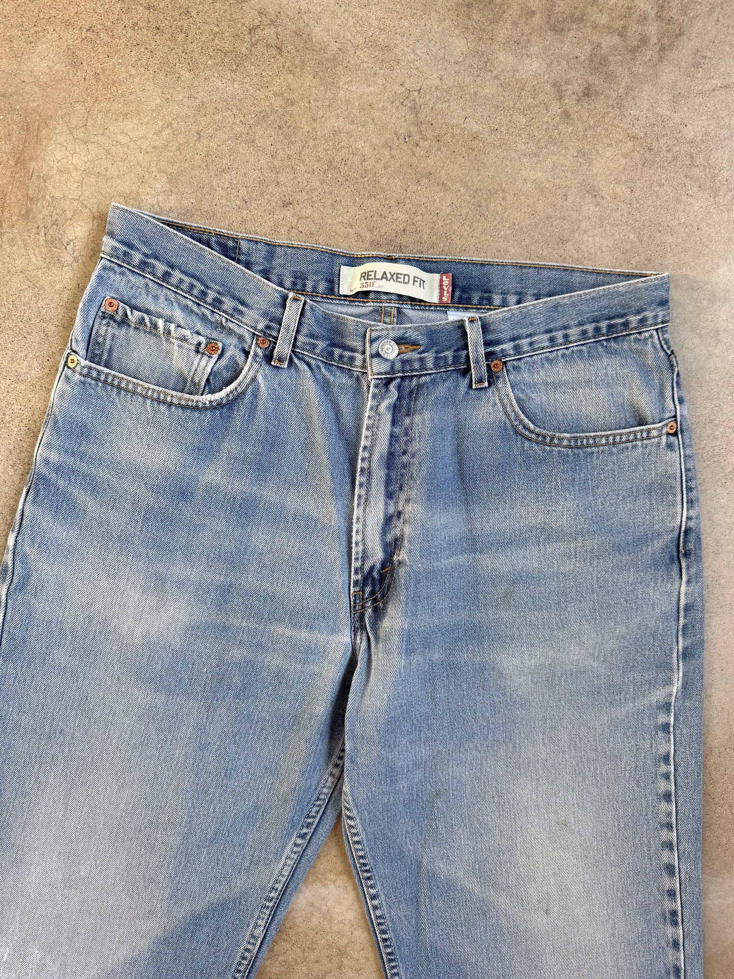 Levi's 550 Relaxed Fit Light Wash Jeans | 36x34