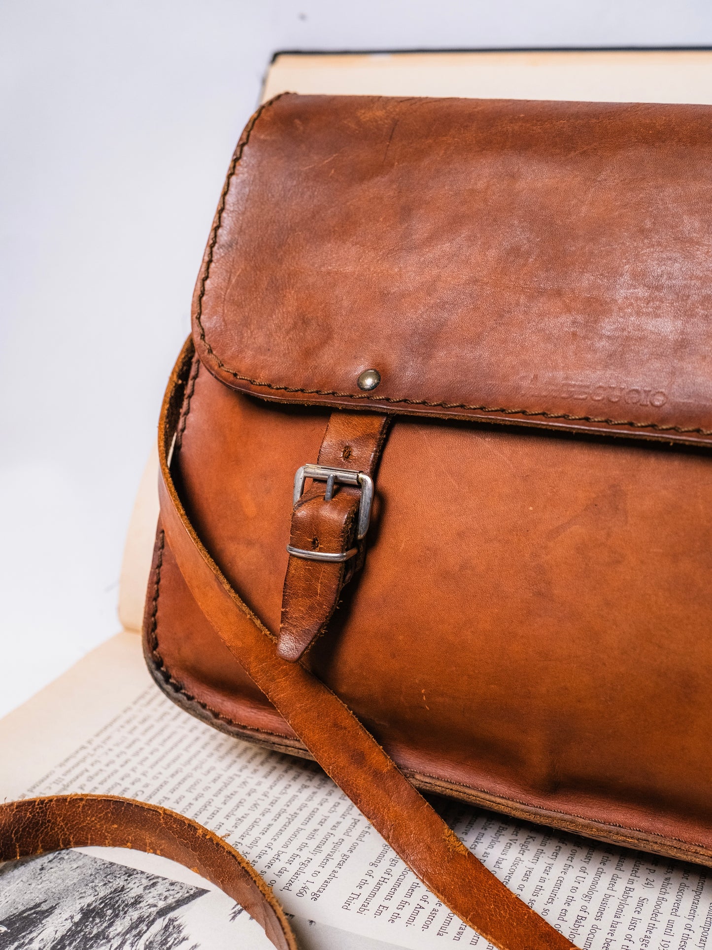 Arte Cuoio Italian Leather Crossbody Messenger Bag