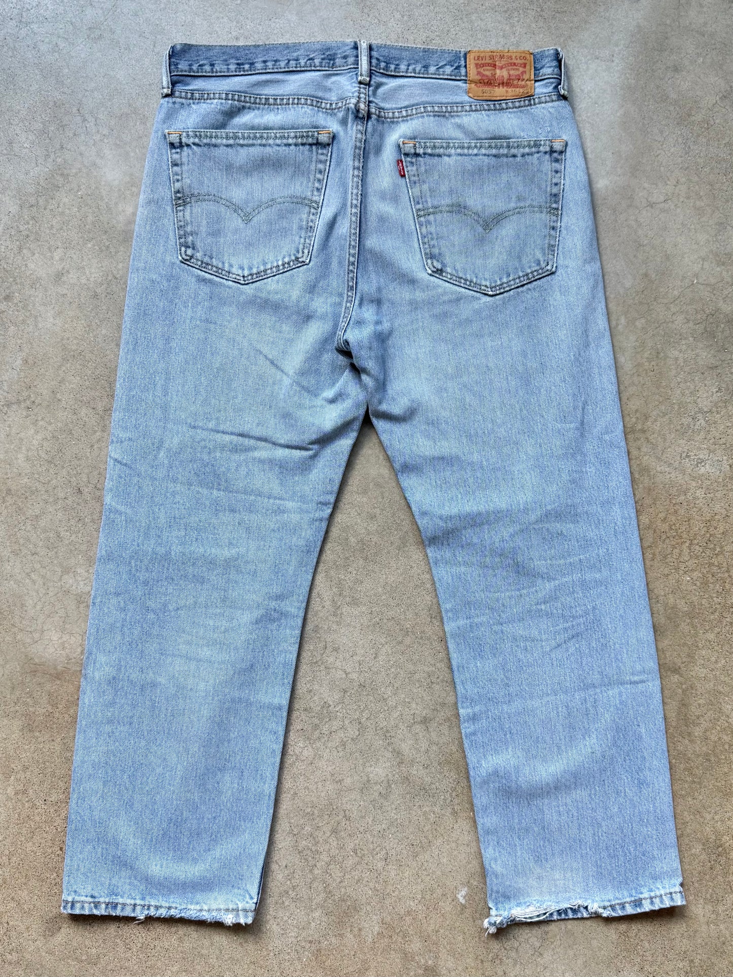 Levi’s 505 Regular Fit Light Wash Jeans | 36x29