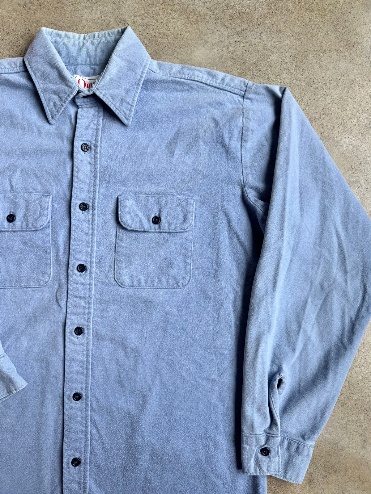 Vintage 1980s Orvis Worn Light Blue Utility Chamois Shirt | XL