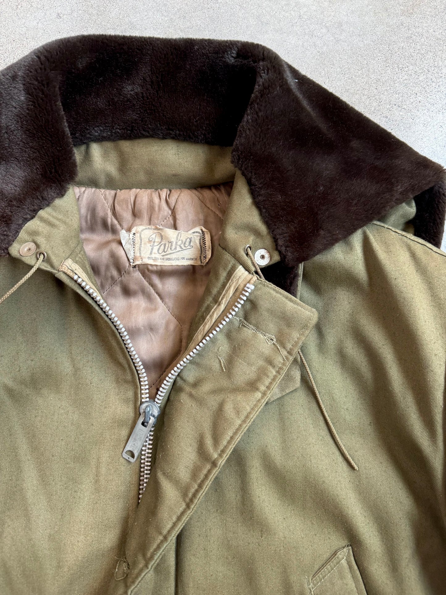 Vintage 1940s/50s Distressed Military Parka Jacket | Large