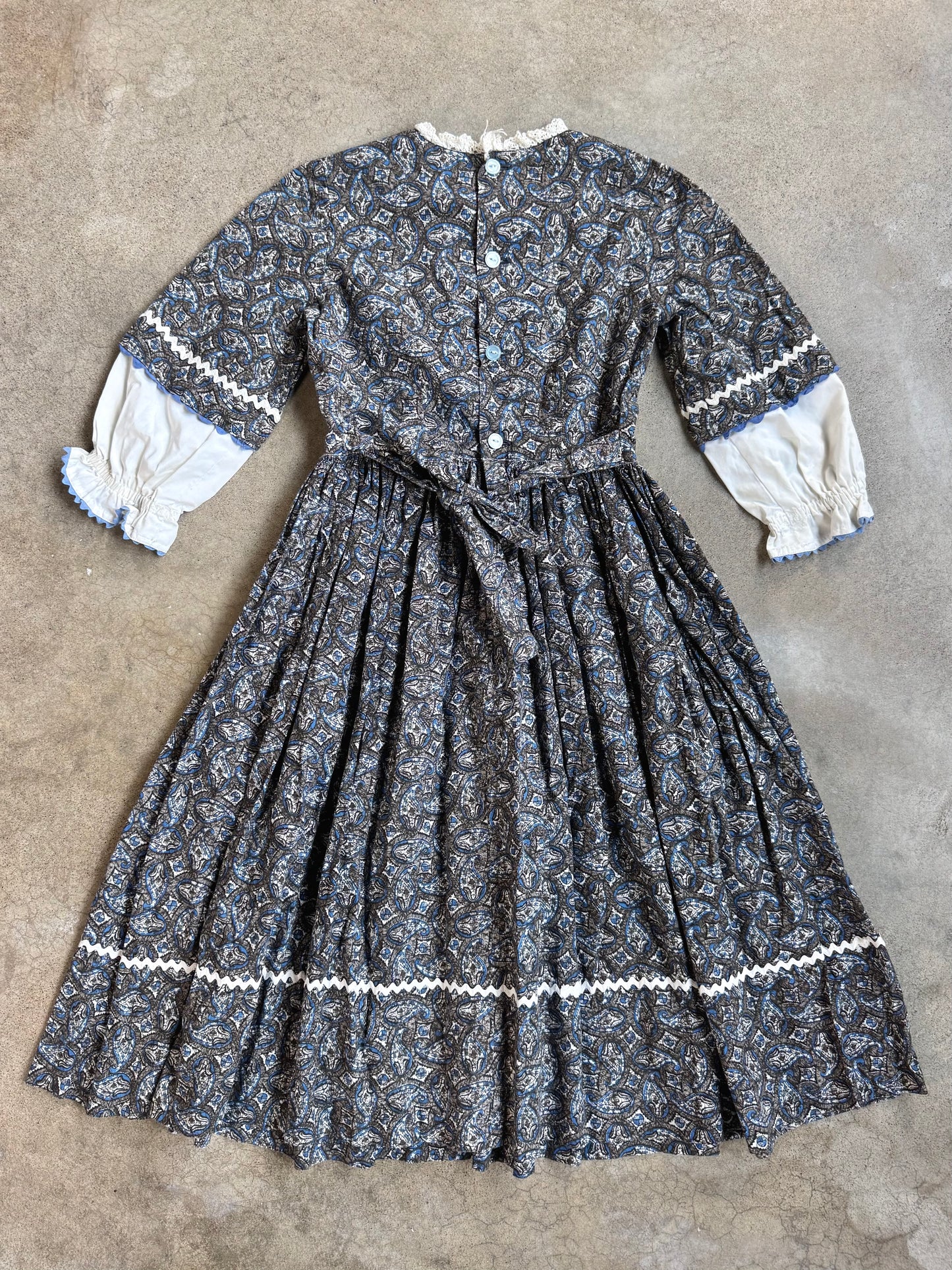 Vintage 1960s Handmade Blue & Grey Paisley Pattern Prairie Dress | XS/S