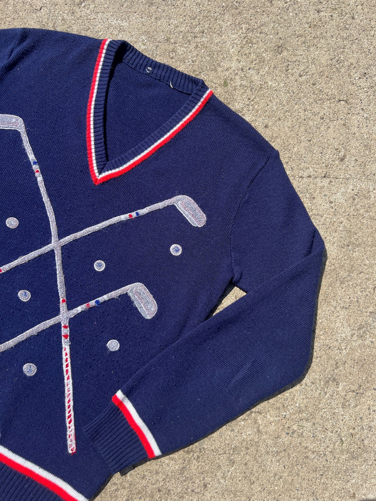 Vintage 1980s Navy Golf Club Knit V-Neck Sweater | S/M