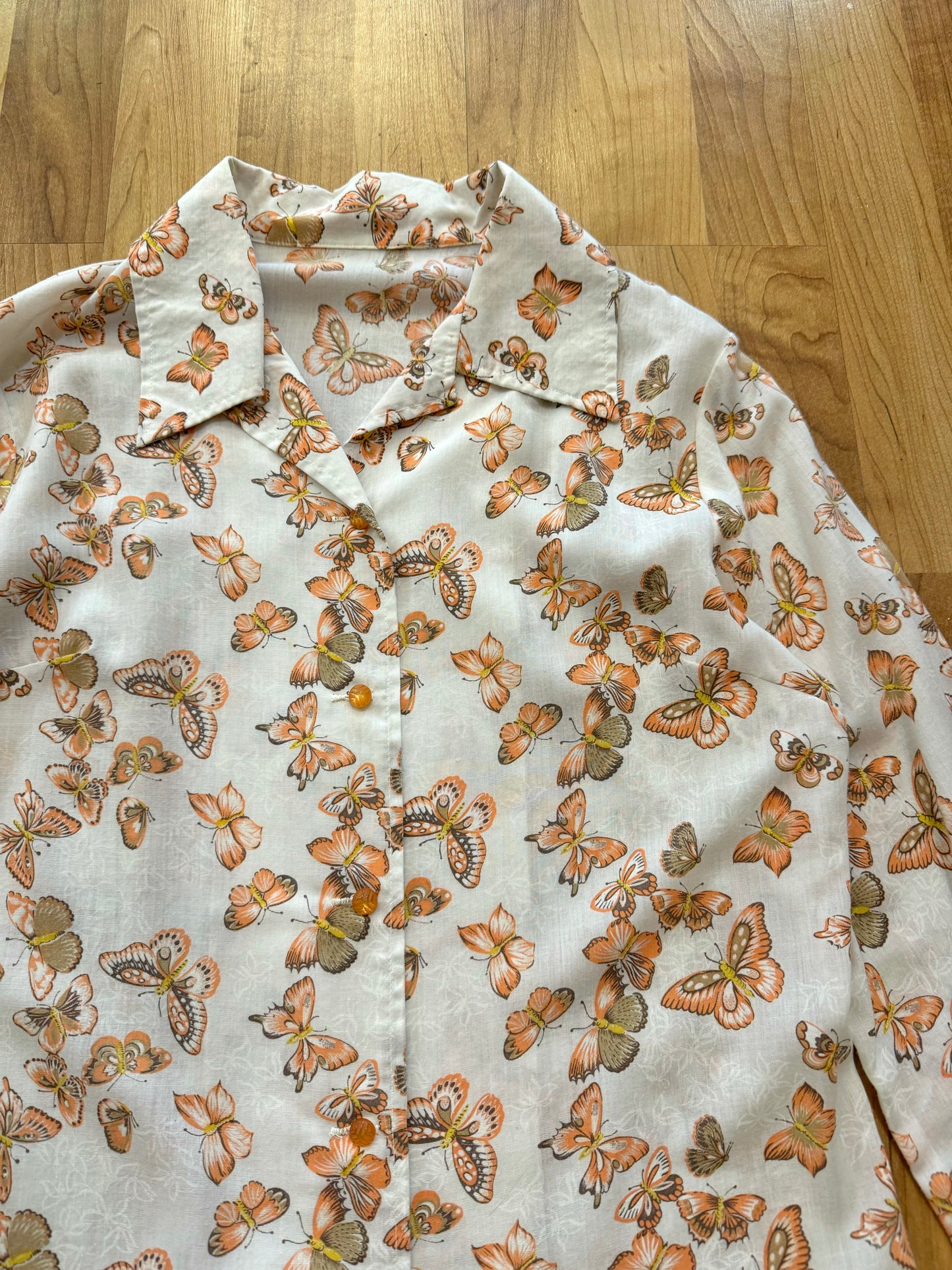 Vintage 1970s Button-Up Butterfly Blouse | Medium