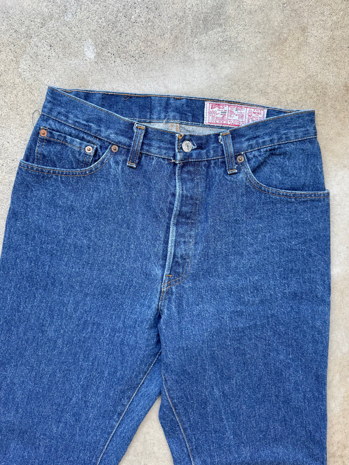 Vintage 1980s Levi’s 501 “Wash ‘Em Hot” Tag Dark Wash Straight Leg Jeans | 30x30