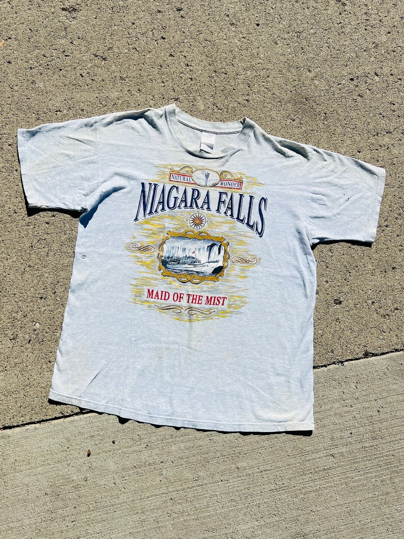 Vintage Niagara Falls Maid of the Mist Graphic Tee | XL