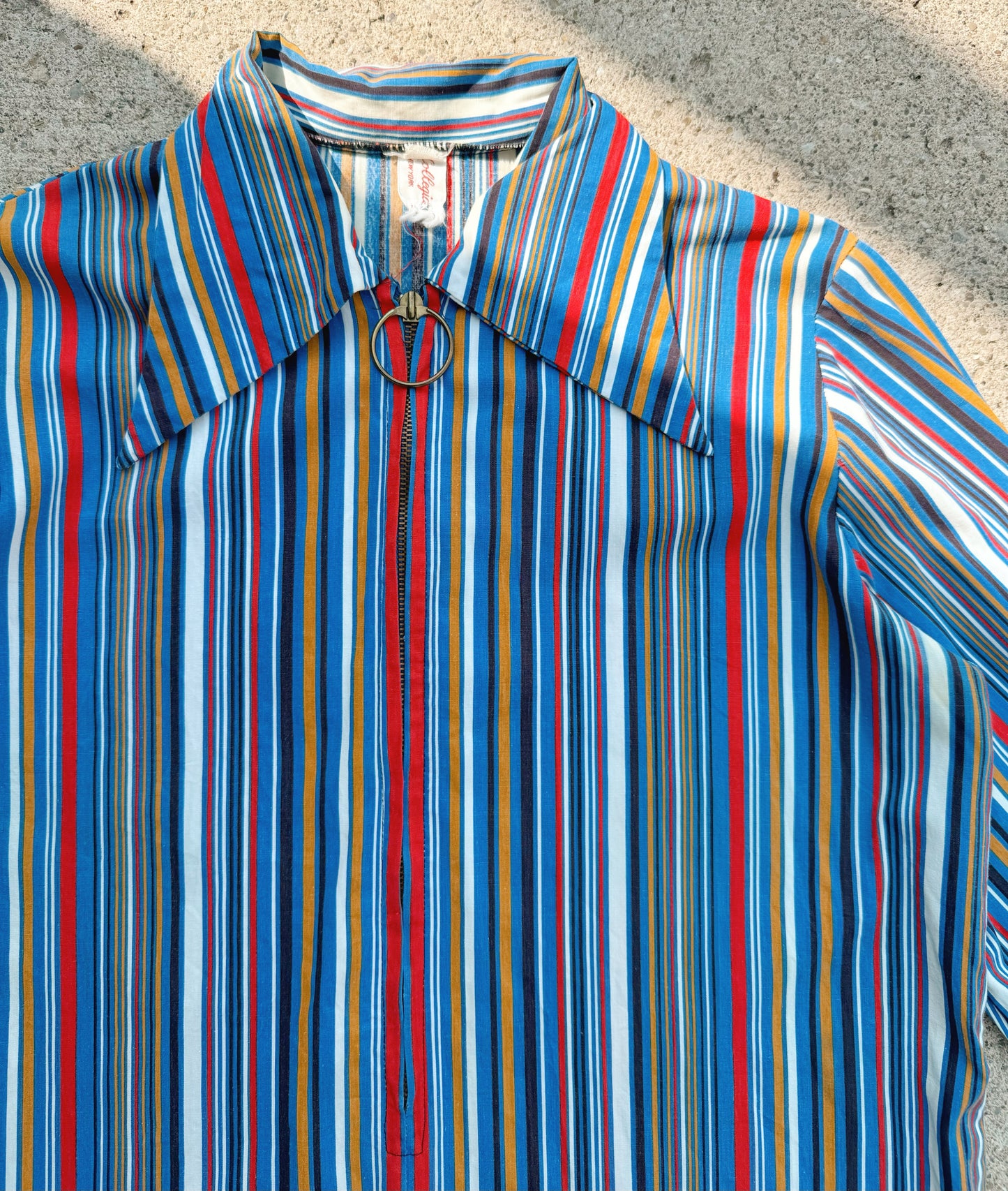 Vintage 1960s Striped O-Ring Zip Up Dagger Collar Shirt