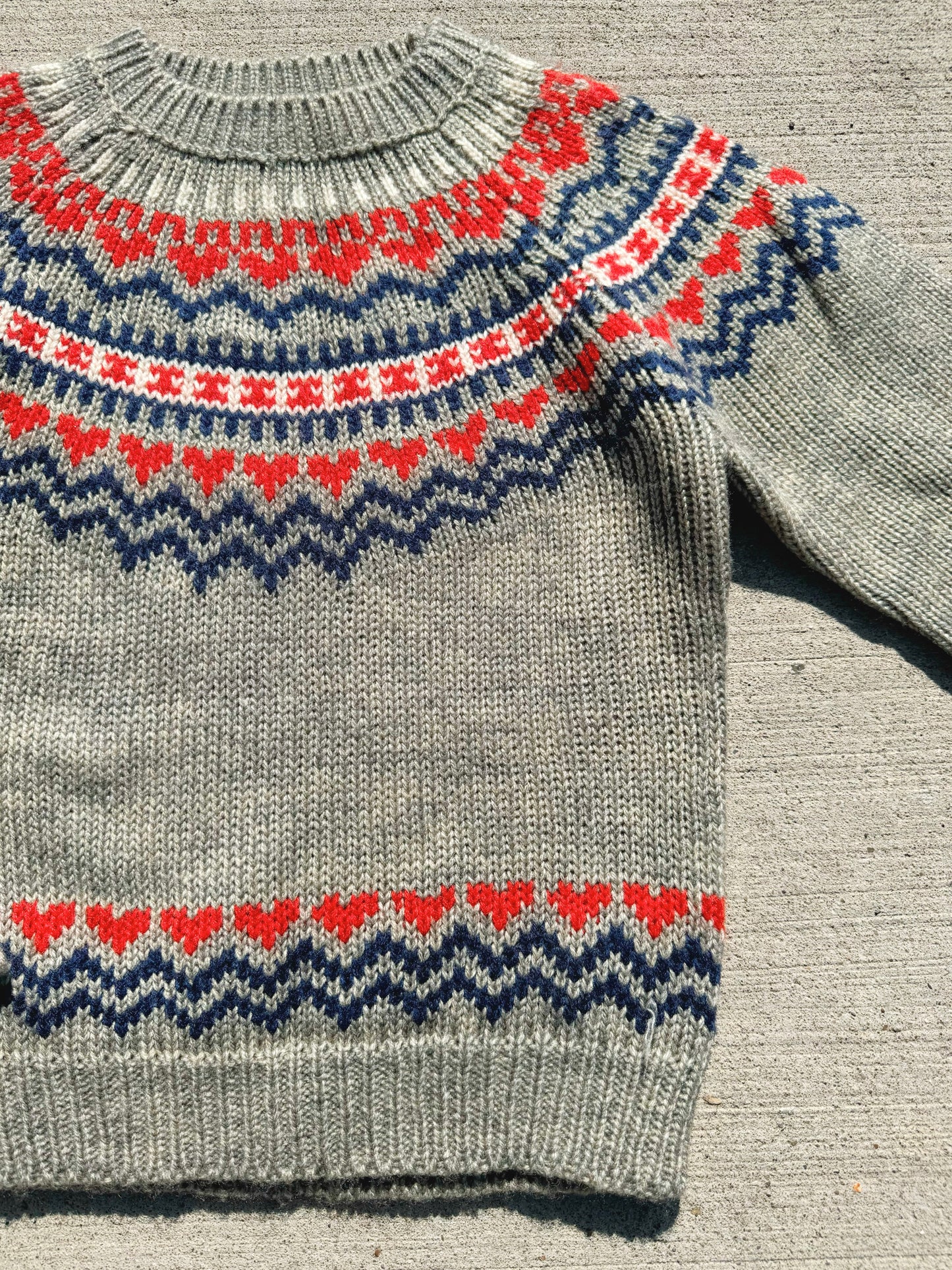 Vintage Darnknit Grey Fair Isle Acrylic Sweater | Medium