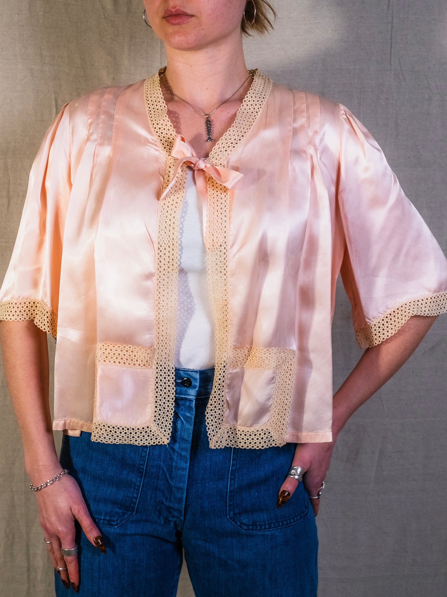 Vintage 1930s Rollins Pale Pink Satin Lace Trim Bed Jacket | Medium