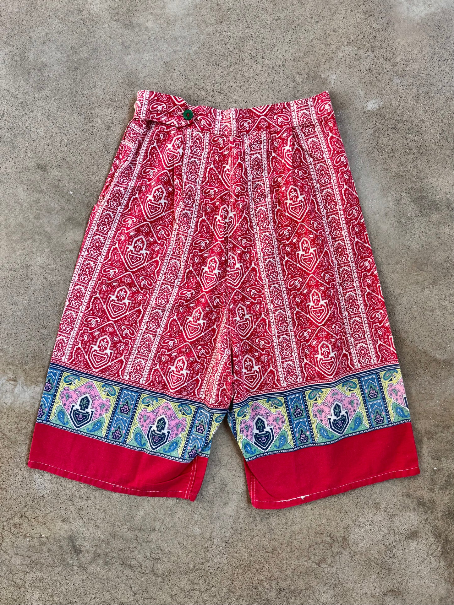 Vintage 1960s Paisley Print High-Waisted Bermuda Shorts | Waist 25”