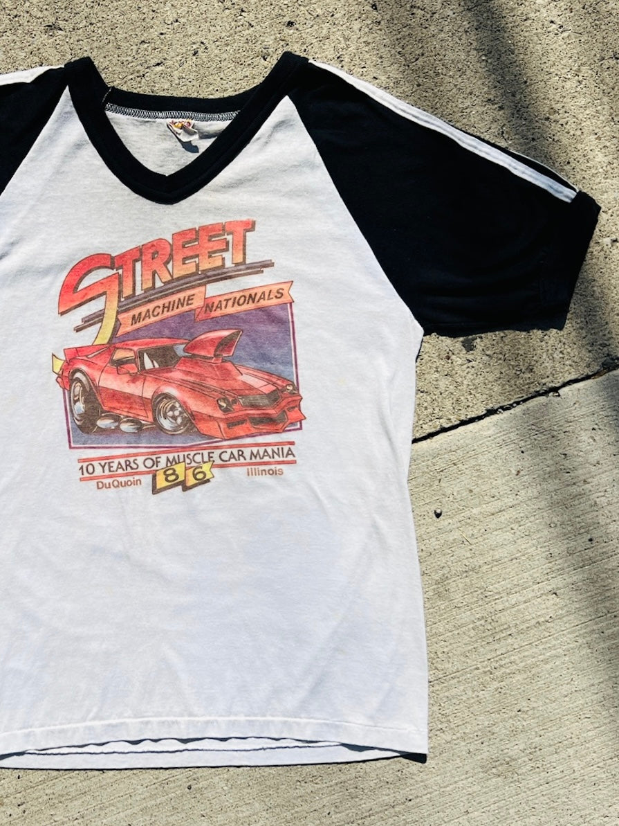 Vintage 1980s Street Machine Nationals V-Neck Tee | Large