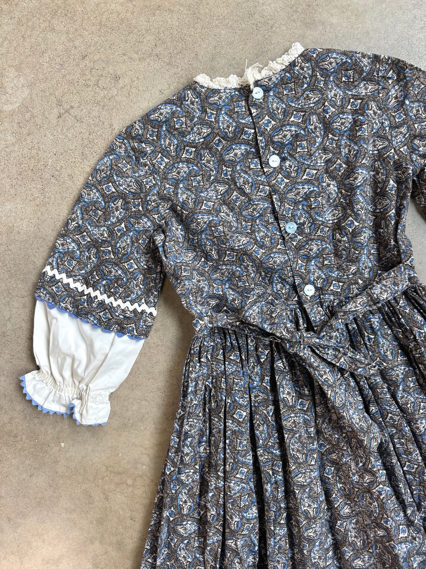 Vintage 1960s Handmade Blue & Grey Paisley Pattern Prairie Dress | XS/S