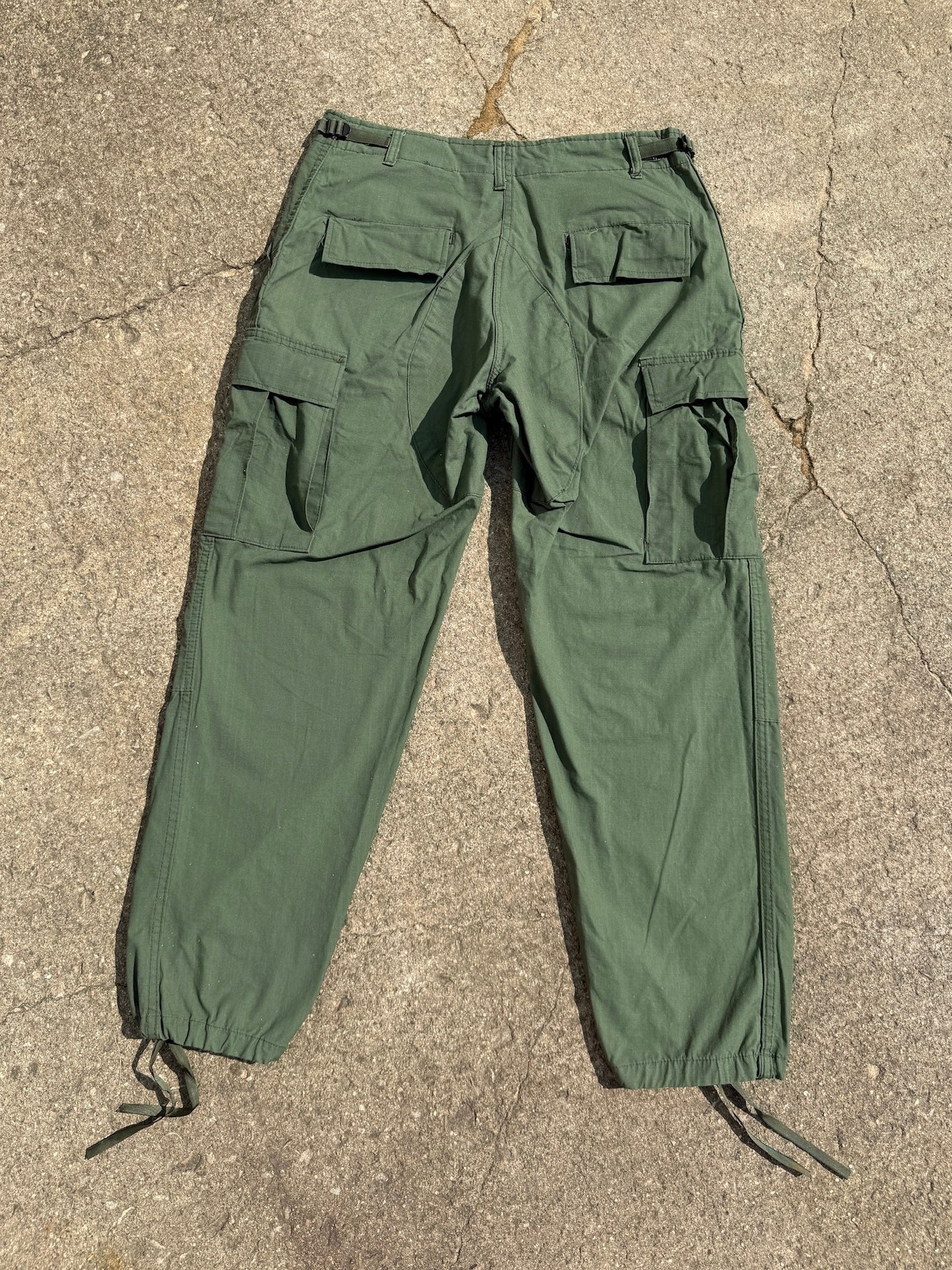 Vintage Military Issue BDU Adjustable Green Pants | 31"-35"