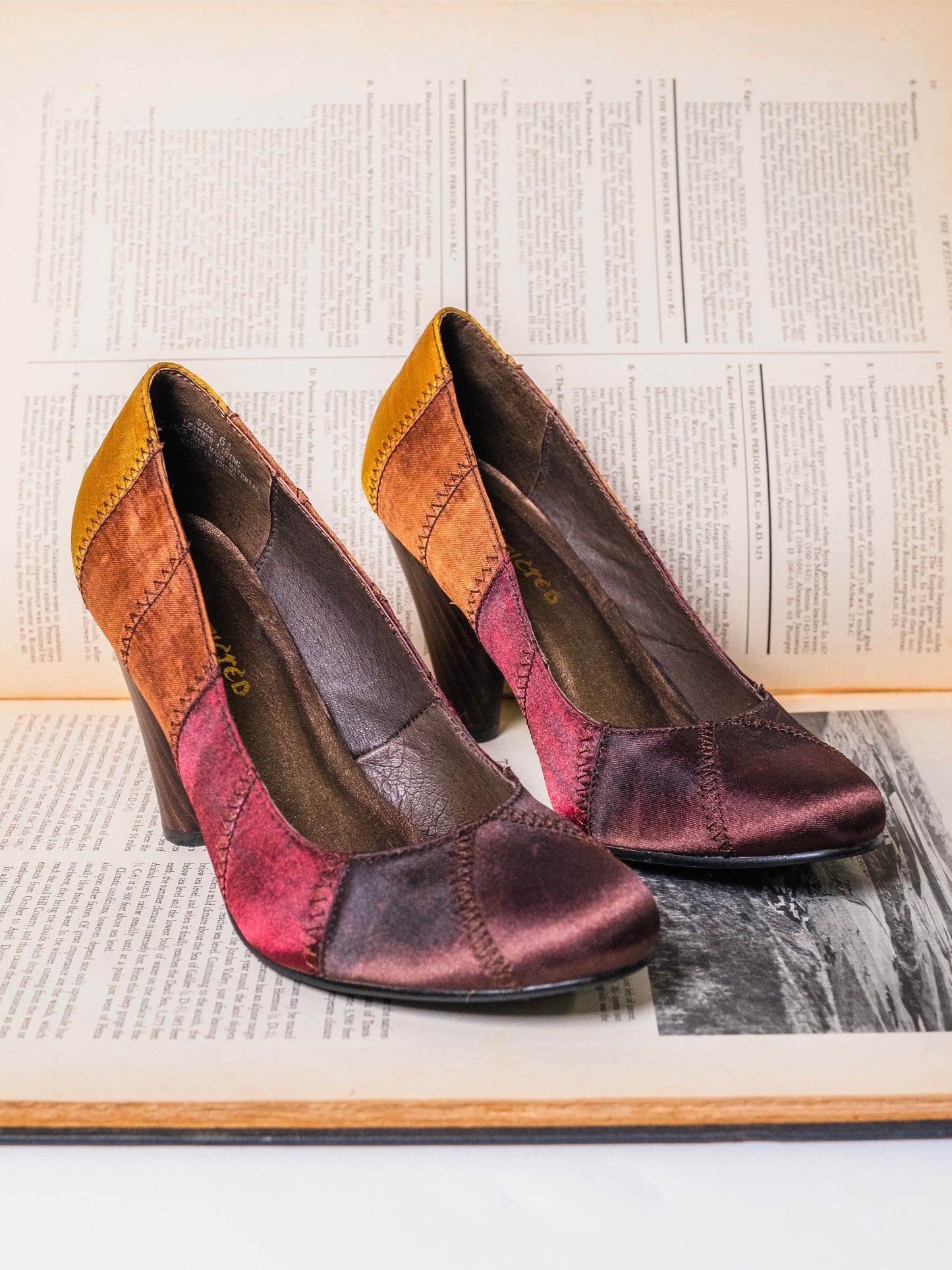 Vintage 1990s Satin Patchwork Pumps | Women’s 6.5