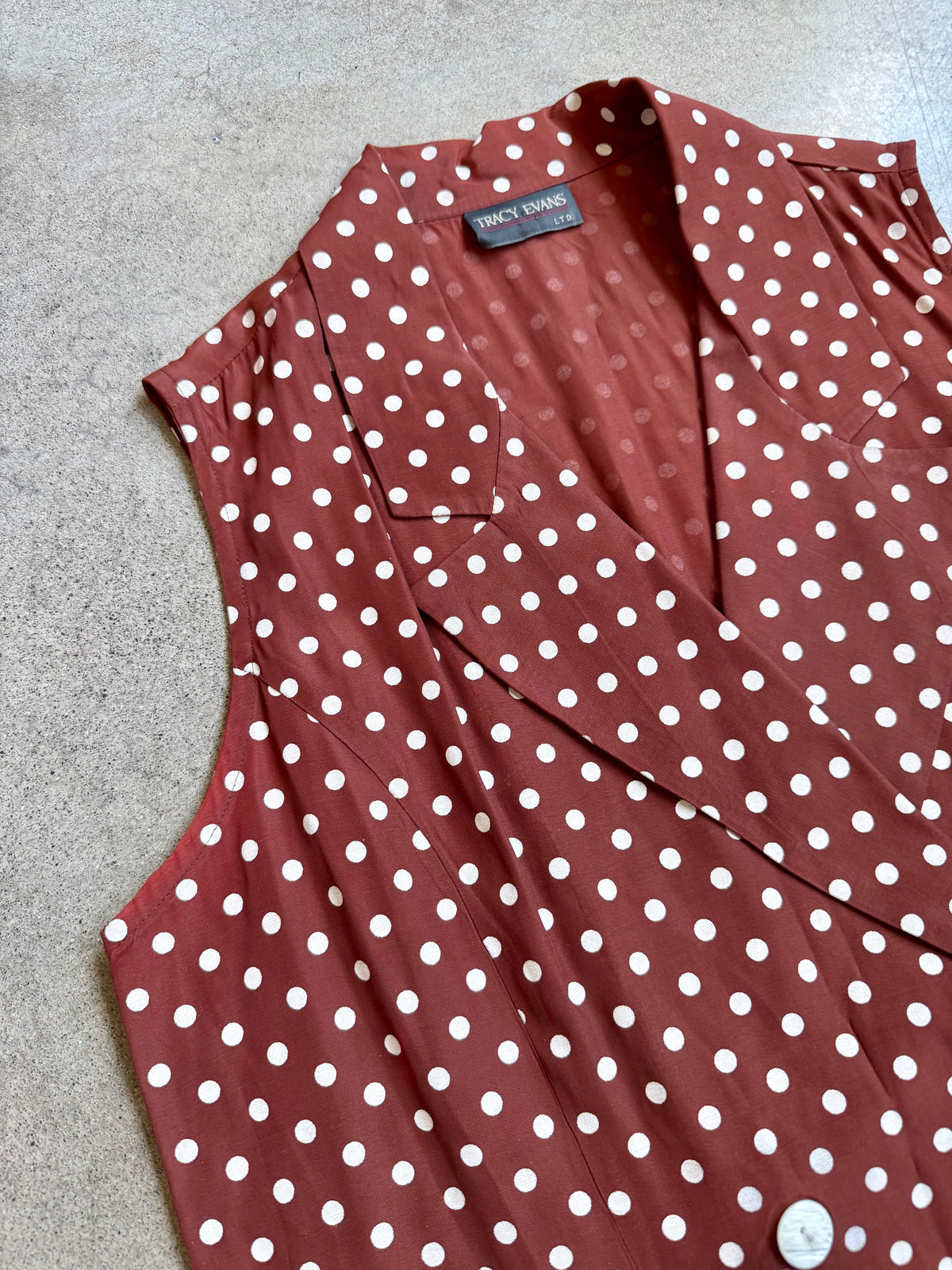 Vintage Tracy Evans Brown & White Polka Dot Sleeveless Blouse | Large