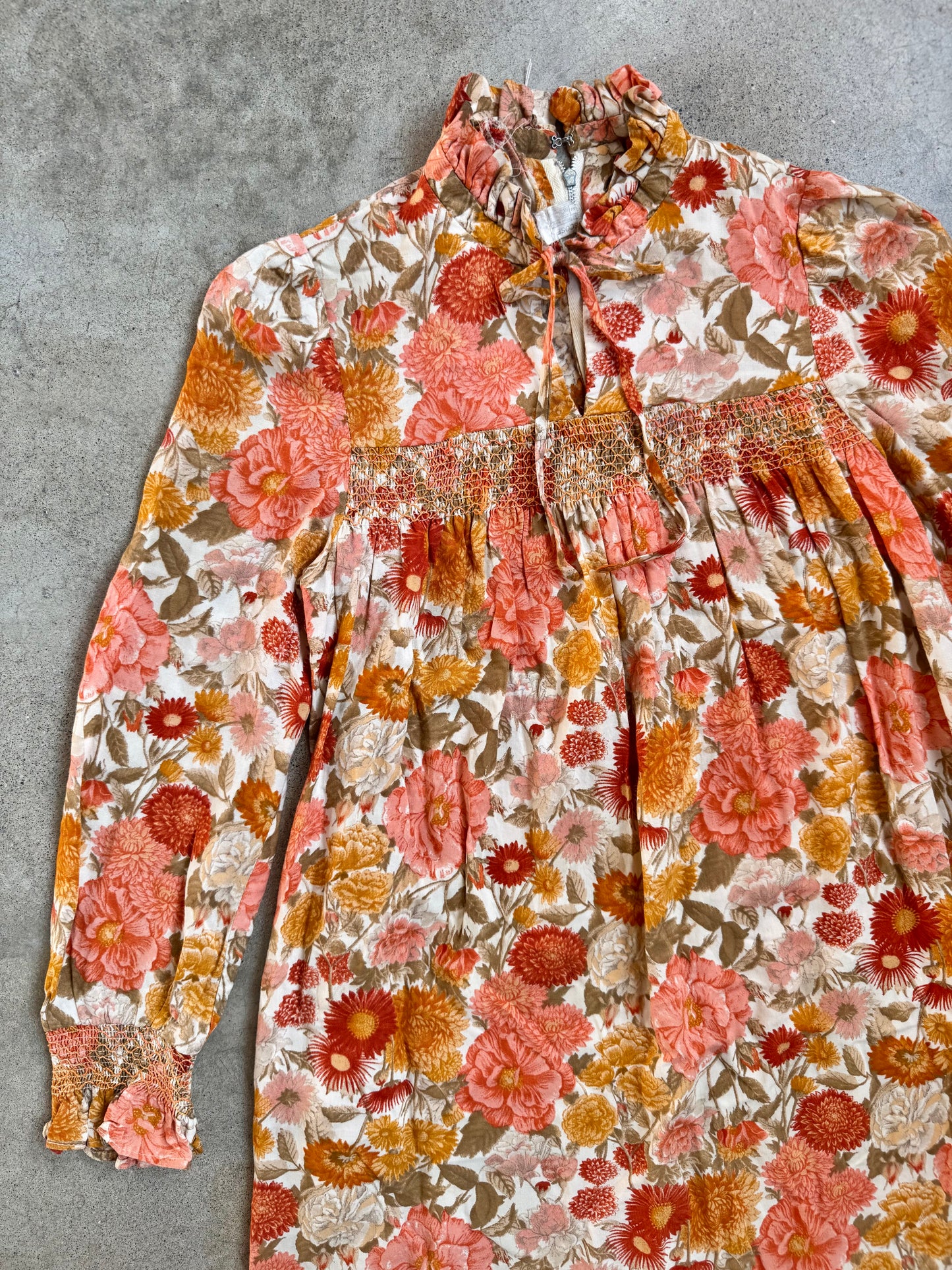 Vintage 1960s Orange Floral Smocked Long Sleeve Midi Dress | XS/S