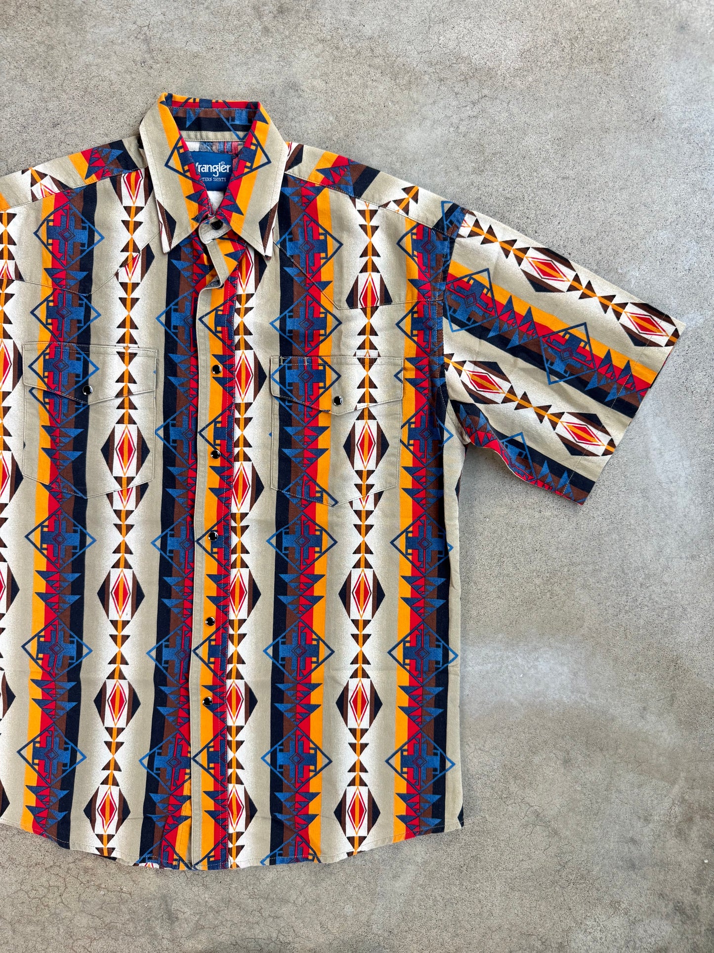 Vintage 1990s Wrangler Southwestern Pearl Snap Short Sleeve Shirt | Medium