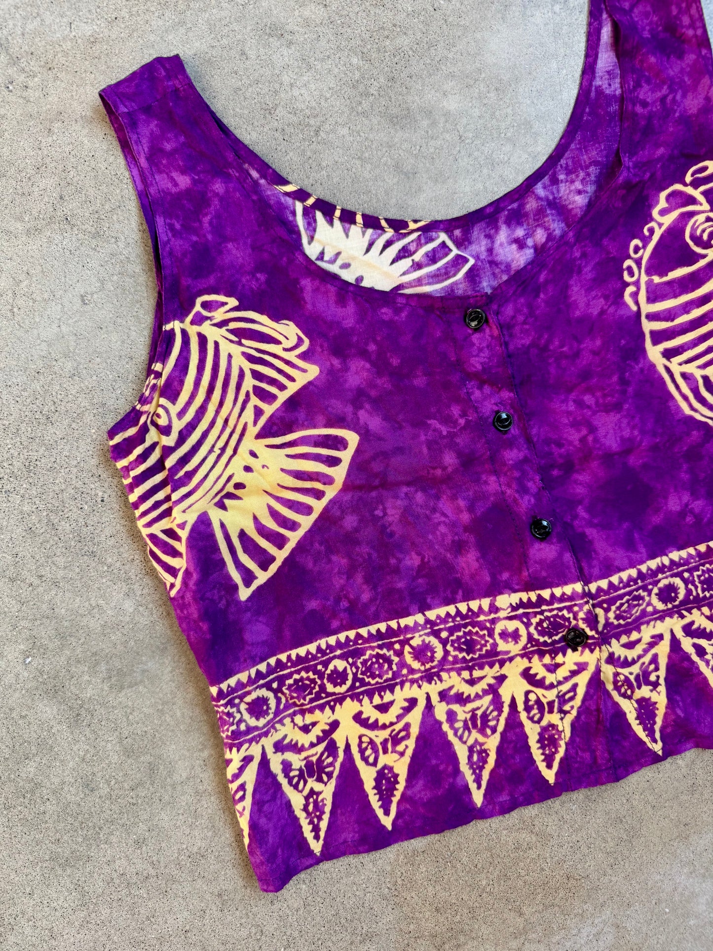Vintage 1990s Purple Batik Fish Print Button-Front Cropped Tank Top | Medium