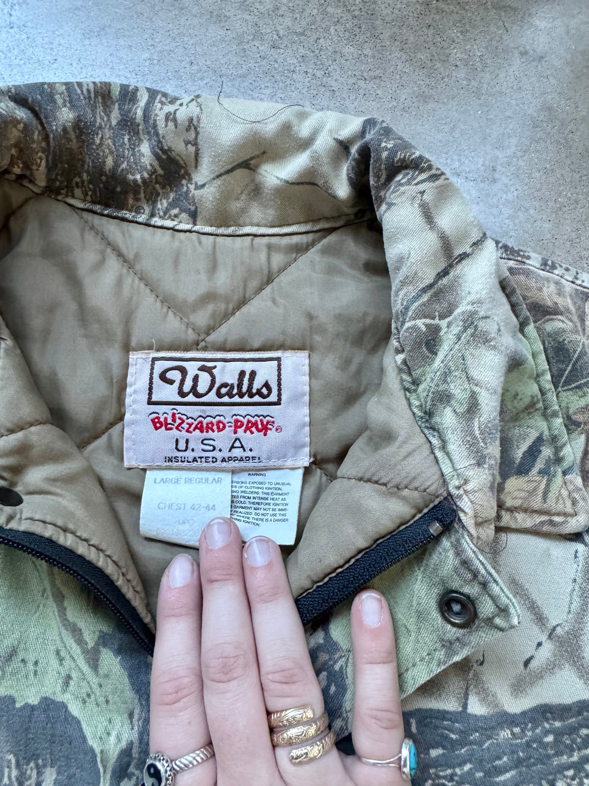 Vintage 1980s Walls Blizzard-Pruf Realtree Camo Insulated Hunting Jacket | Large