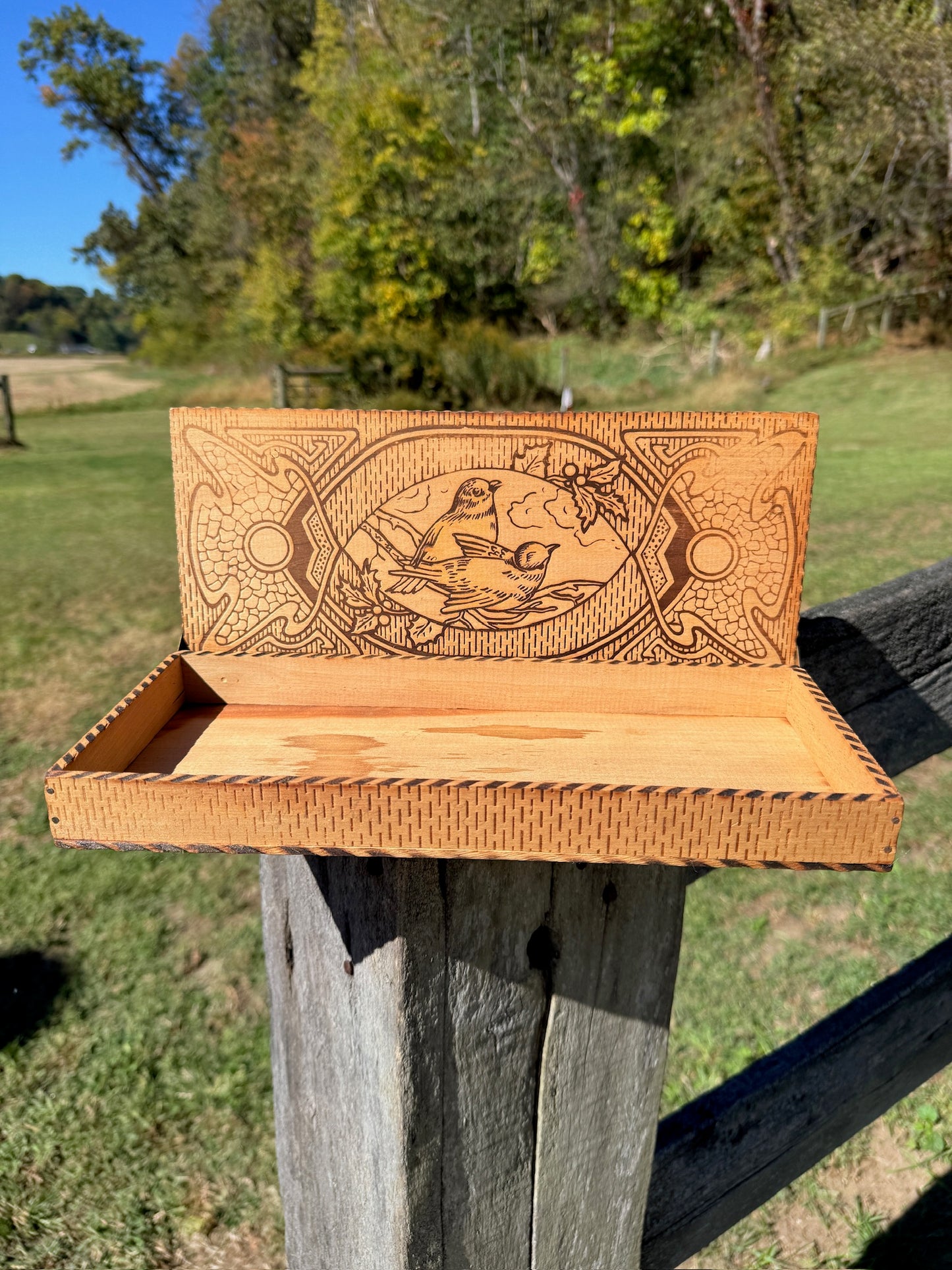 Vintage 1940s Wooden Bird Pattern Pyrography Box