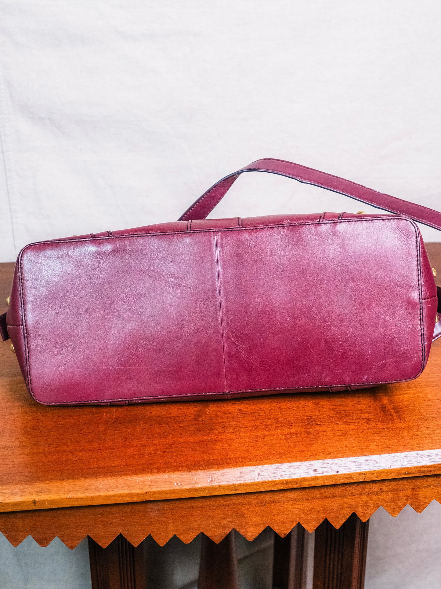 Vintage 1990s Etienne Aigner Burgundy Leather Hyde Park Collection Bag