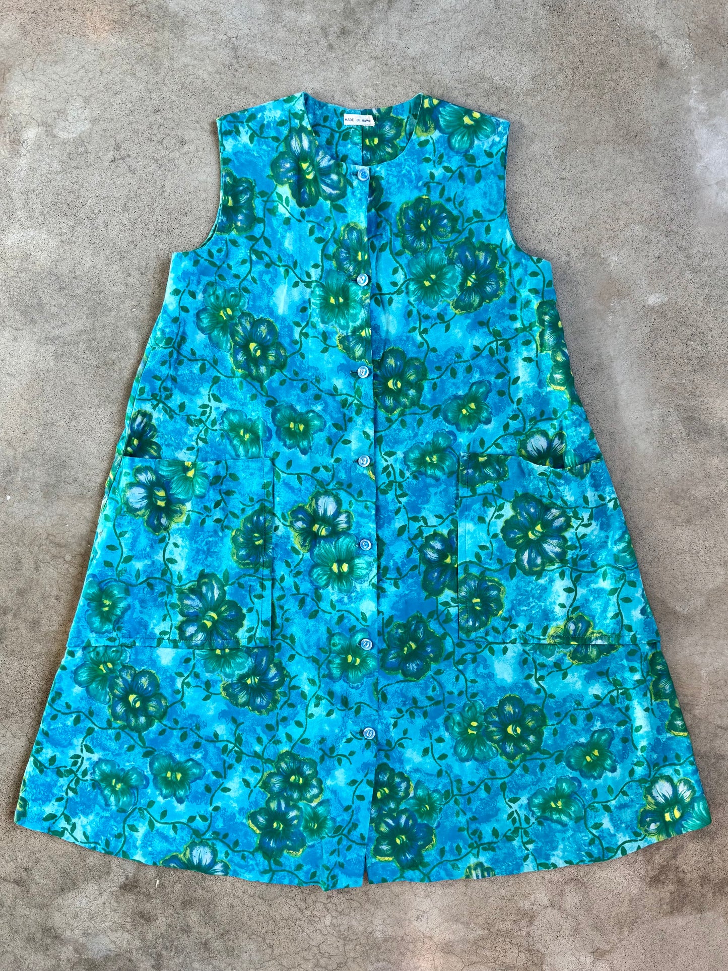 Vintage 1960s Hawaiian Blue Floral Button-Front Sleeveless Dress | Large