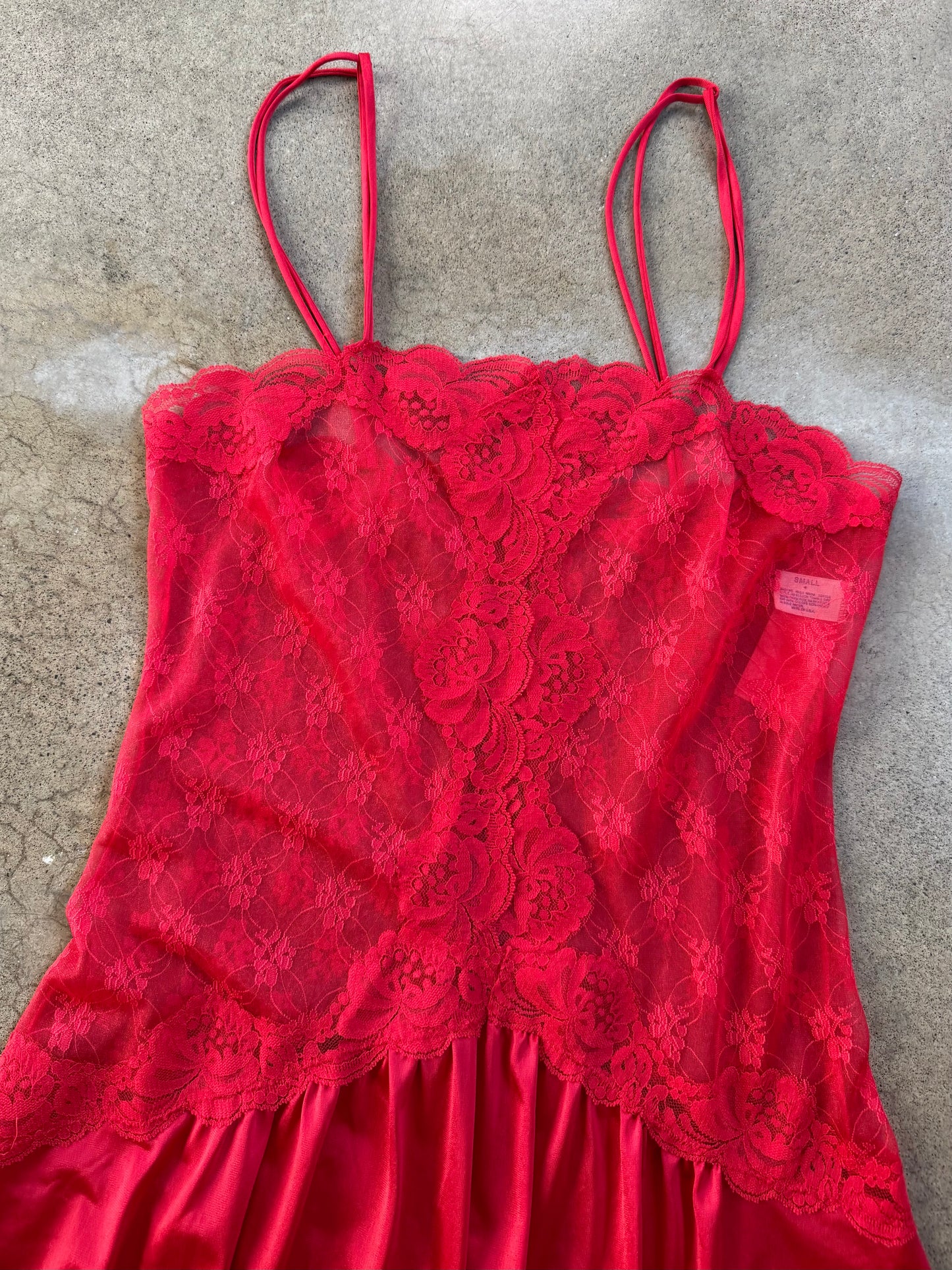 Vintage 1980s Lorraine Red Lace Lingerie Slip | Small