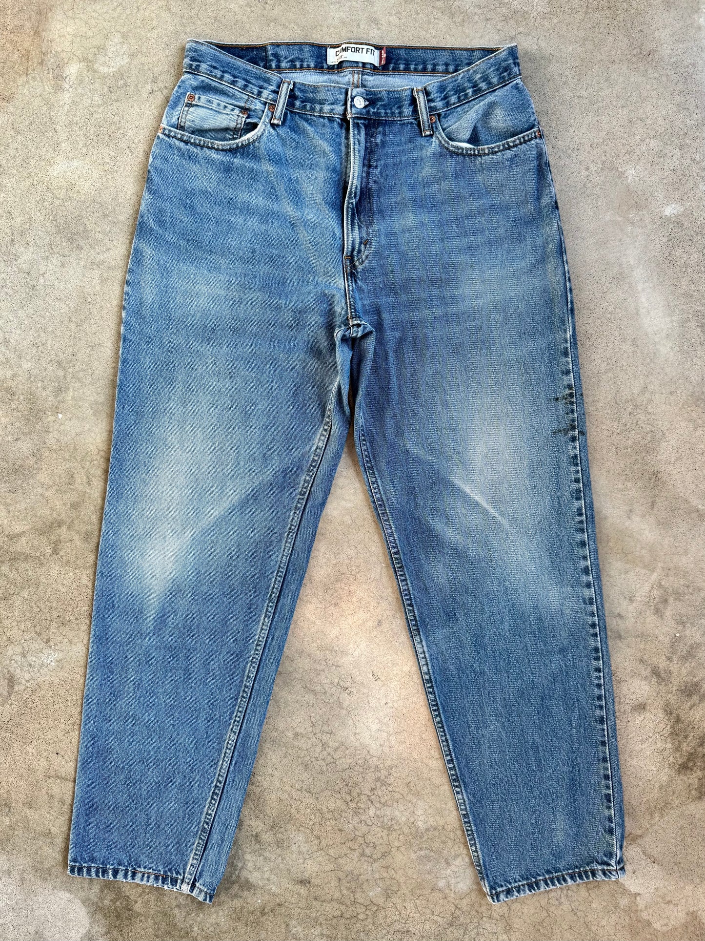 Levi's 560 Comfort Fit Medium Wash Jeans | 36x34