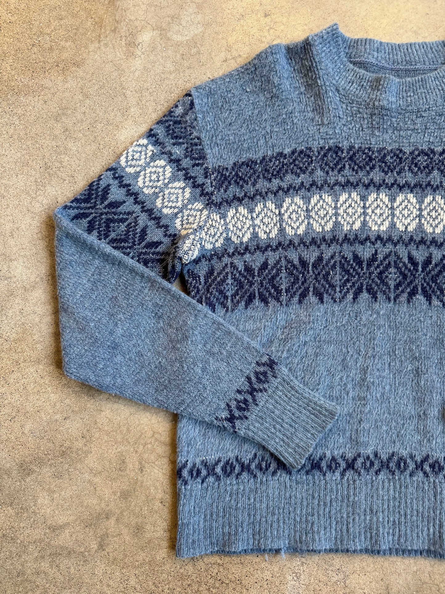 Vintage 1960s Blue Nordic Fair Isle Wool-Blend Sweater | Large