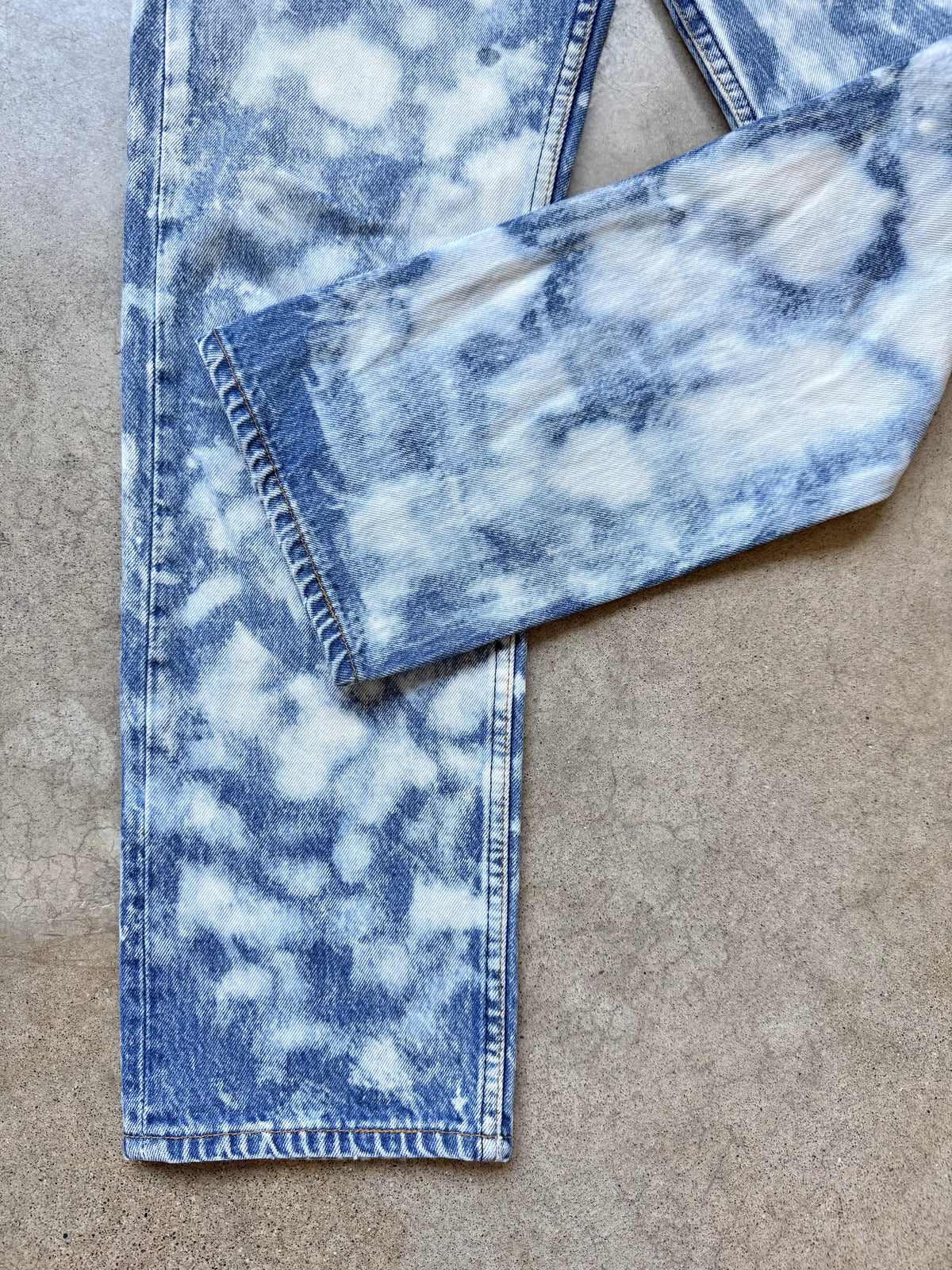 Vintage 1980s/90s Levi’s 501 Acid Wash Straight Leg Jeans | 30x30