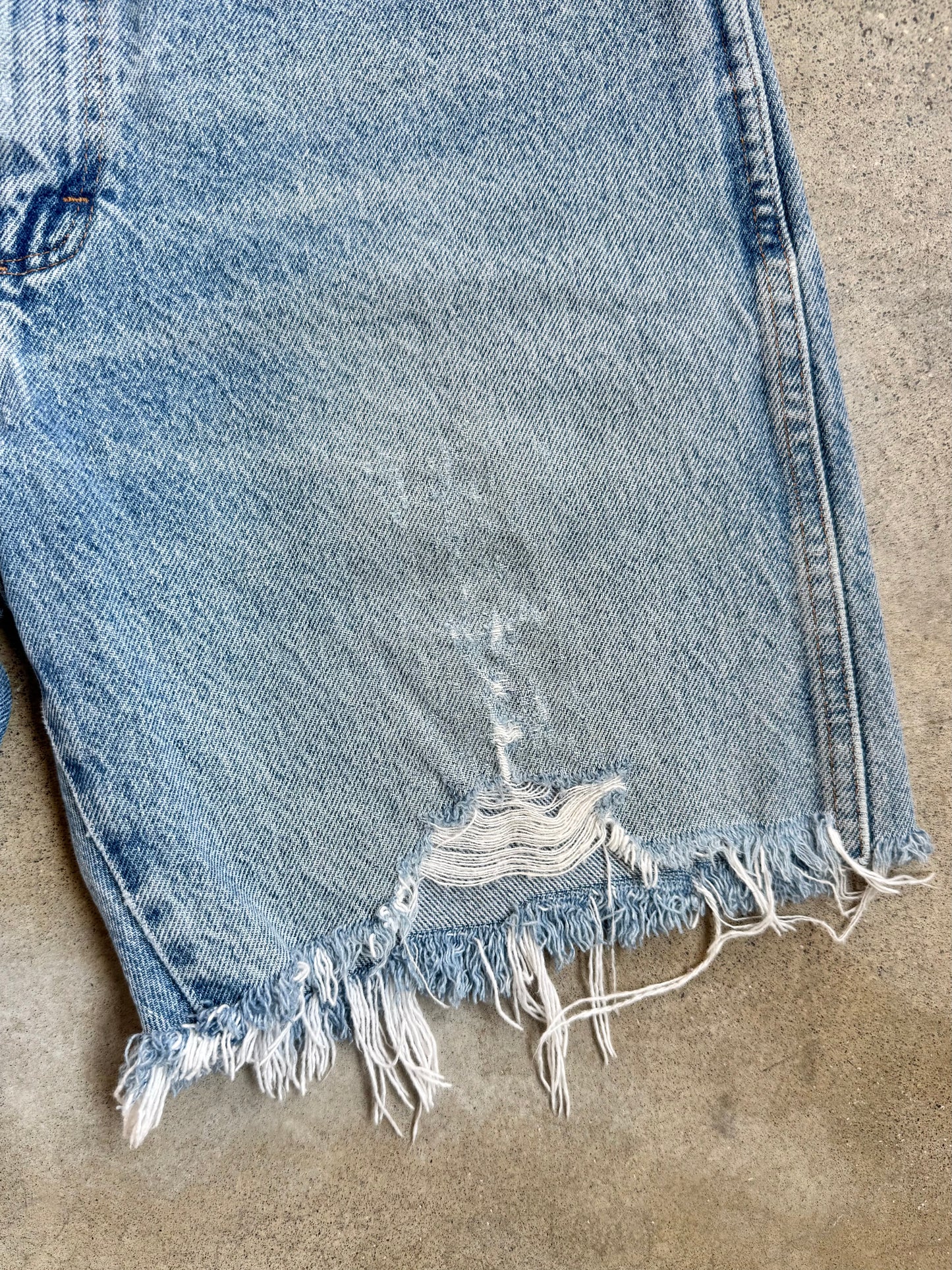 Vintage Rustler Light Wash Cutoff Denim Shorts | 33