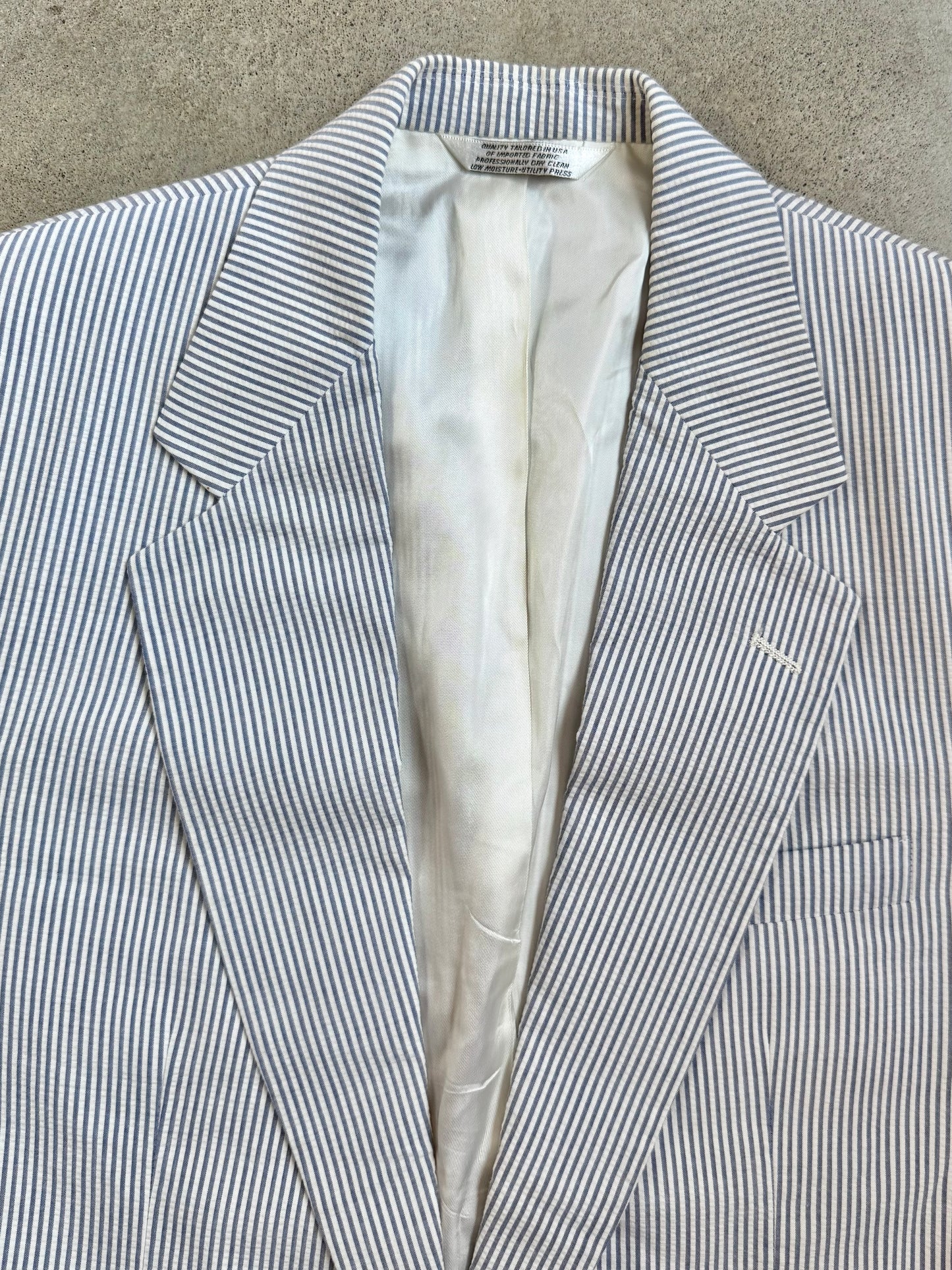 Vintage 1970s/80s Haspel for Parisian Blue Seersucker Suit Jacket | 40
