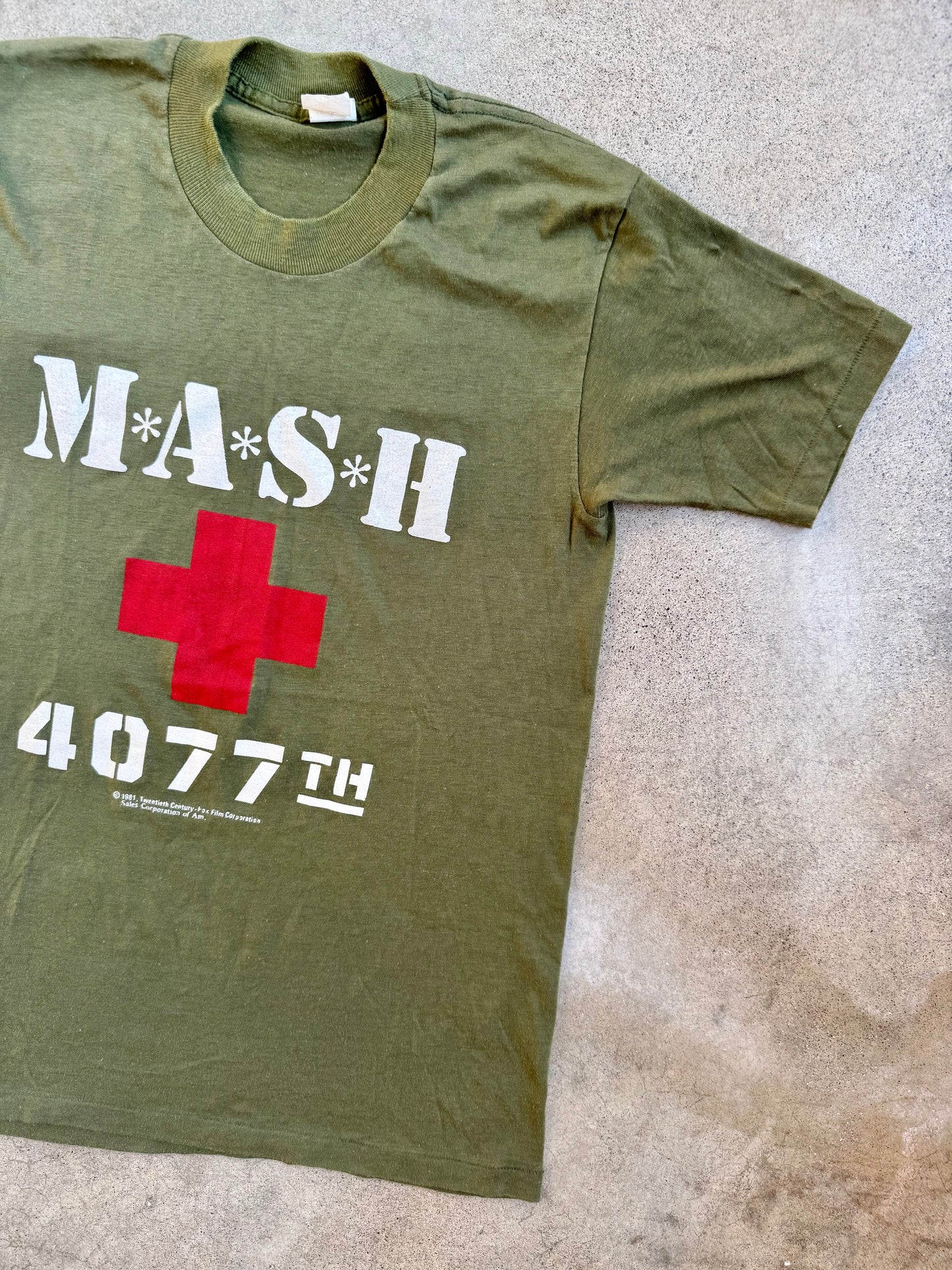 Vintage 1981 M*A*S*H Graphic Tee | Medium