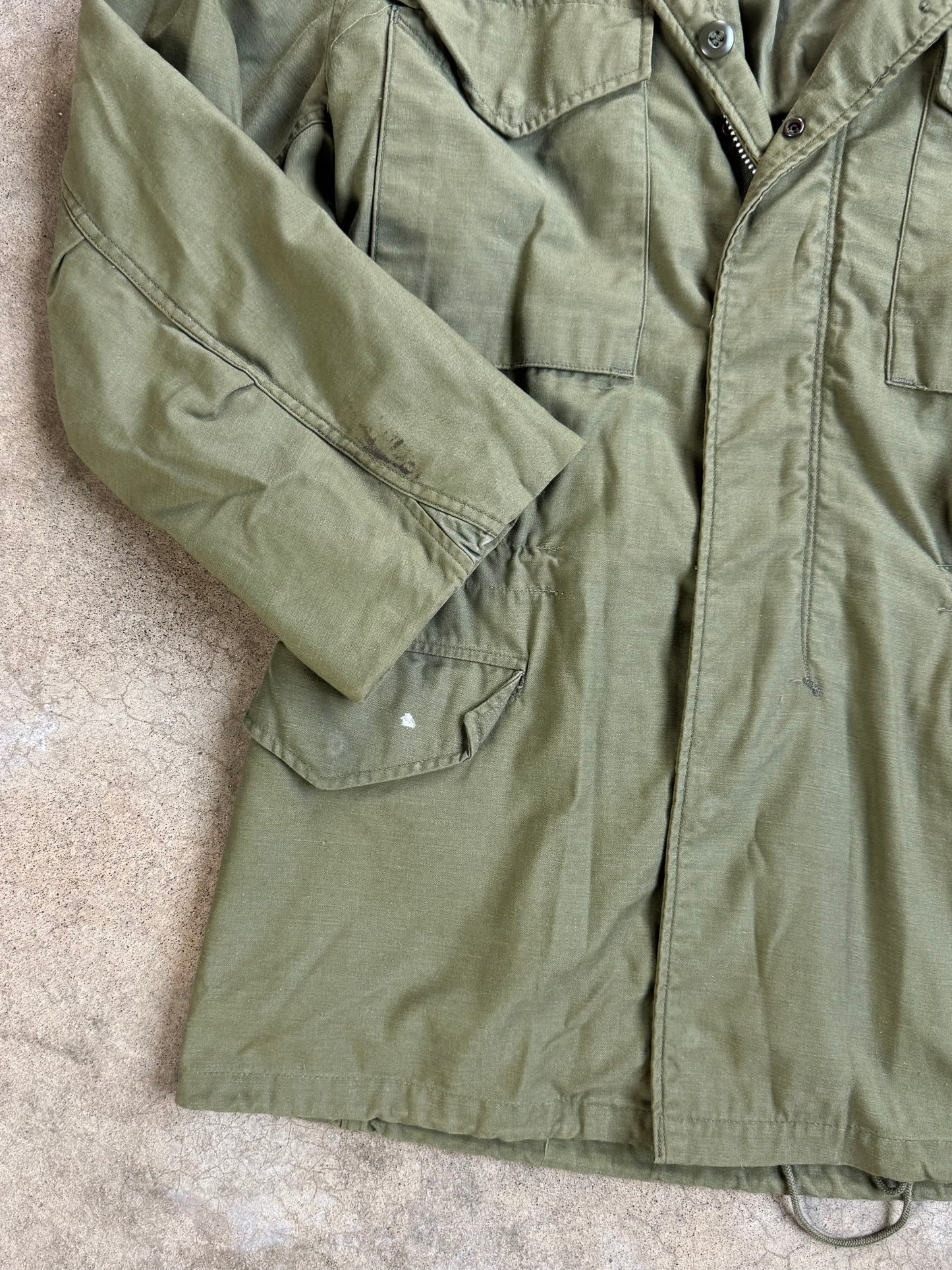 Vintage 1970s U.S. Army Military Issue Field Jacket | Small