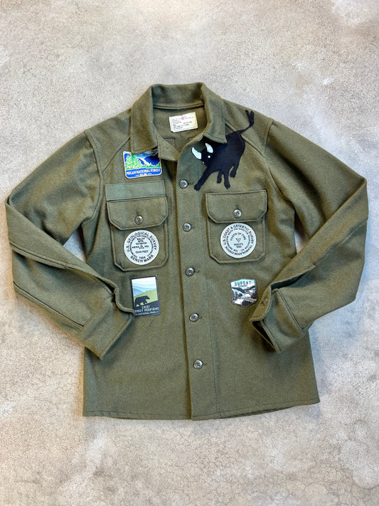 Vintage 1980s Military Issue Green Wool Shirt Jacket w/ National Park Patches | Small