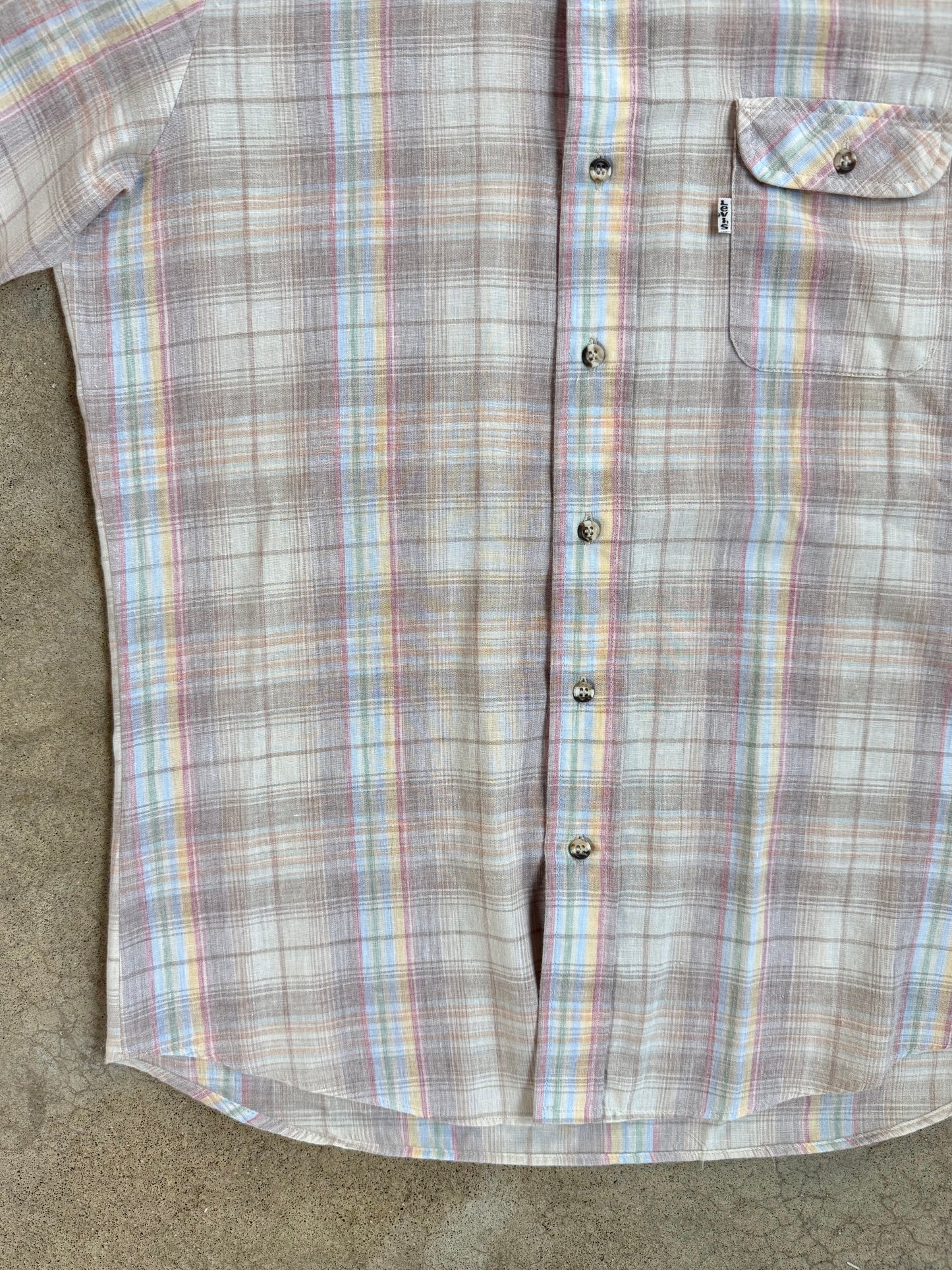 Vintage 1980s Levi's Muted Plaid Short Sleeve Shirt | Medium